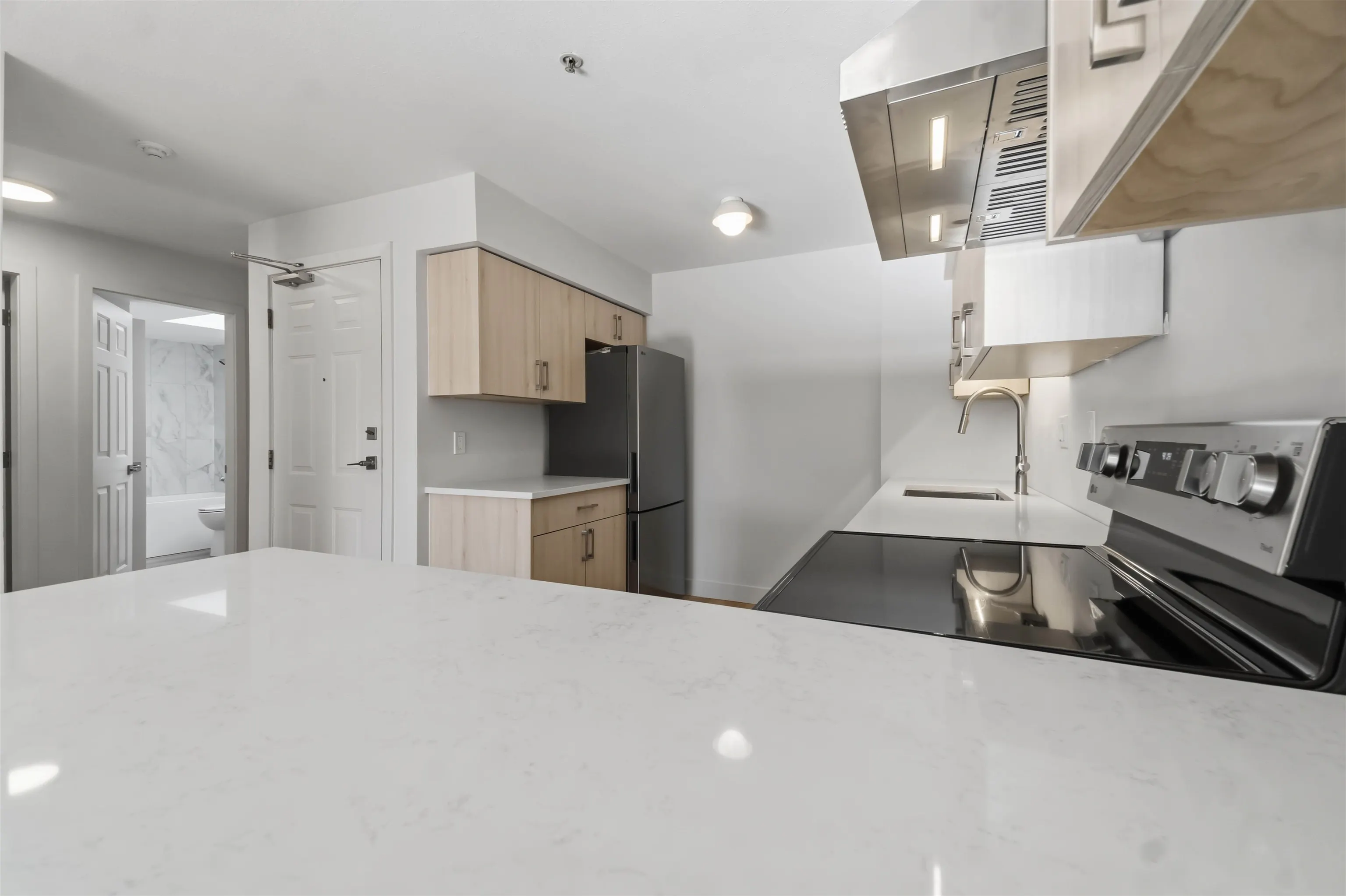 2928 Commercial Drive #306