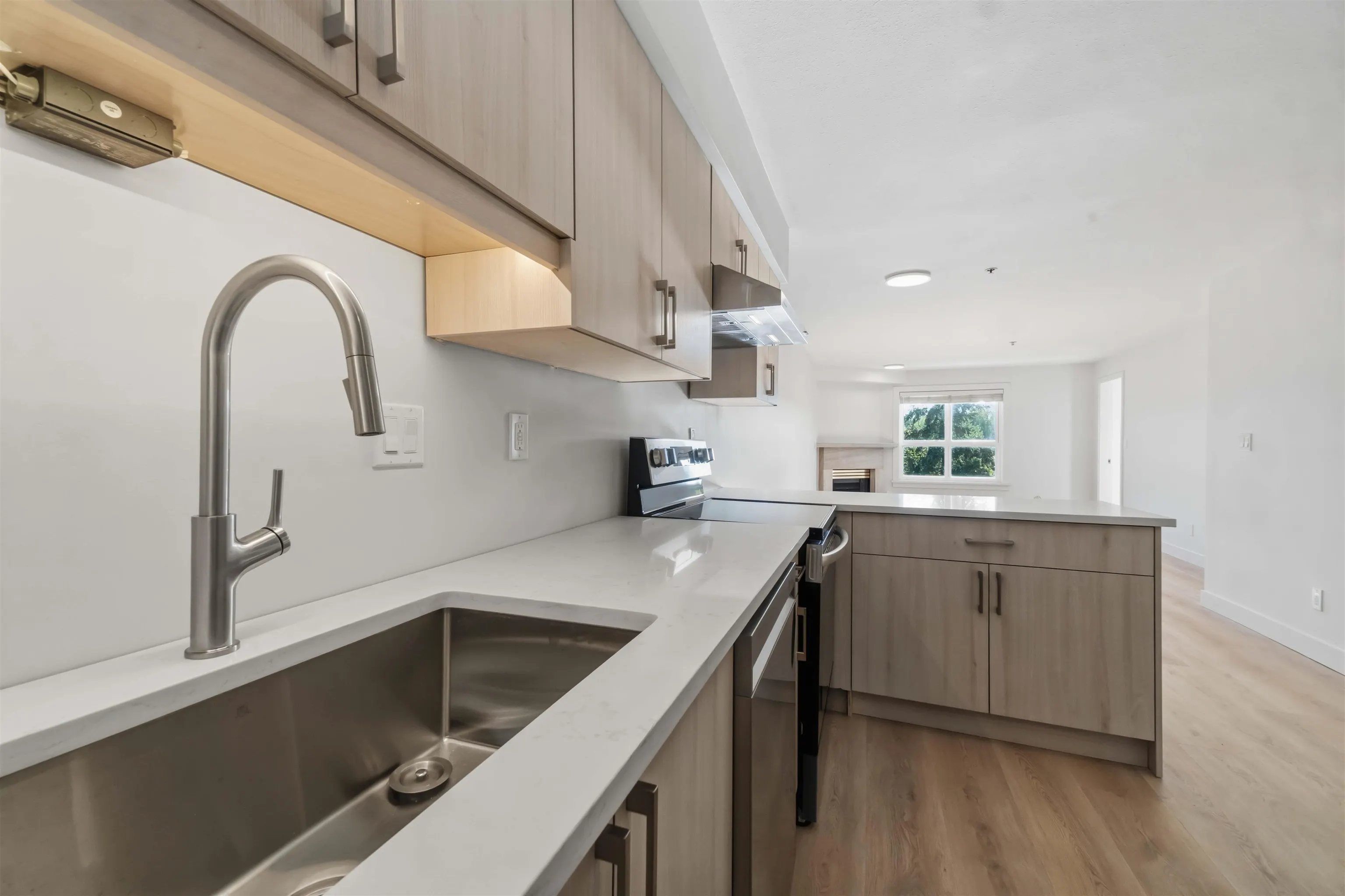 2928 Commercial Drive #306