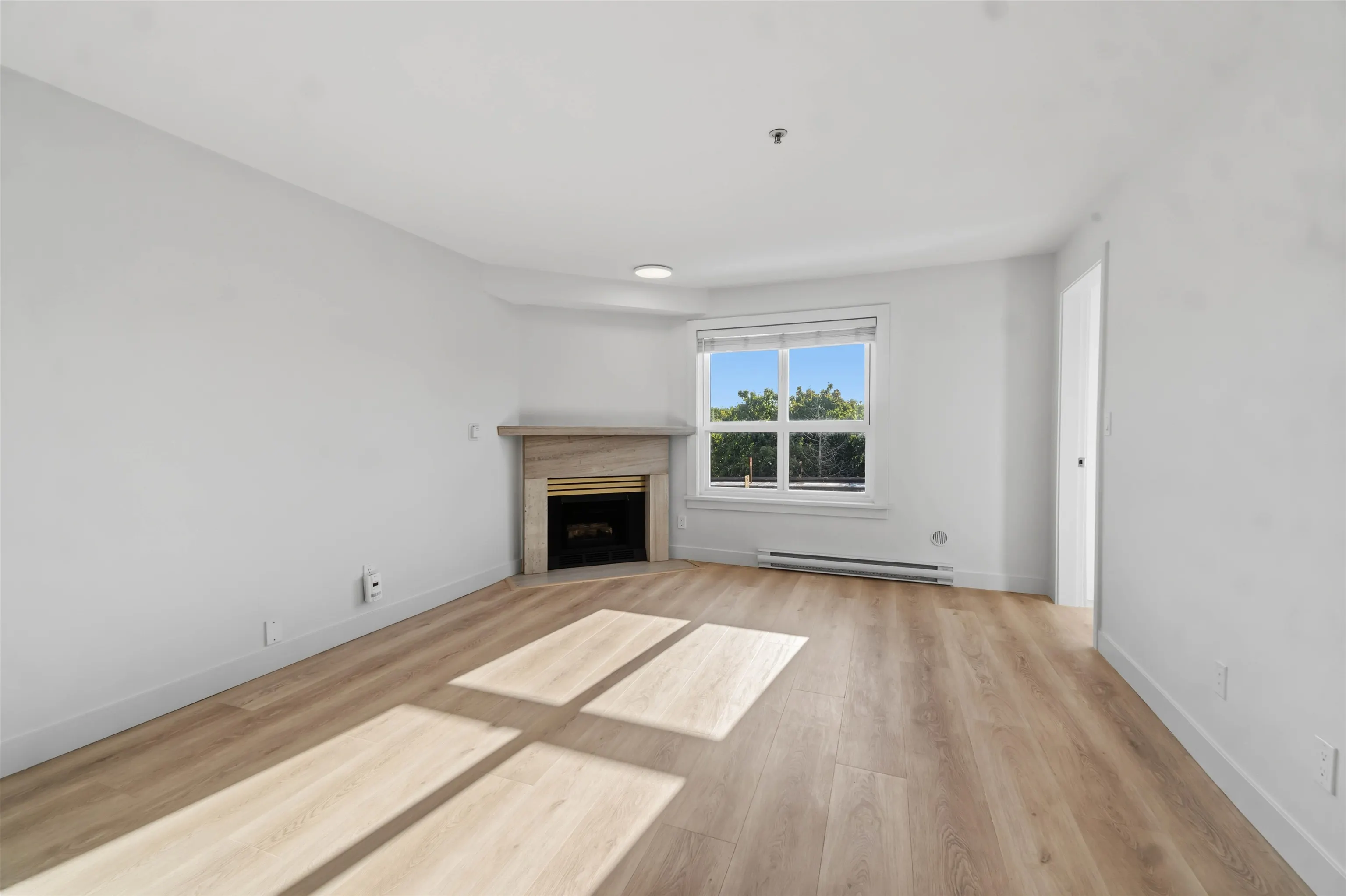 2928 Commercial Drive #306