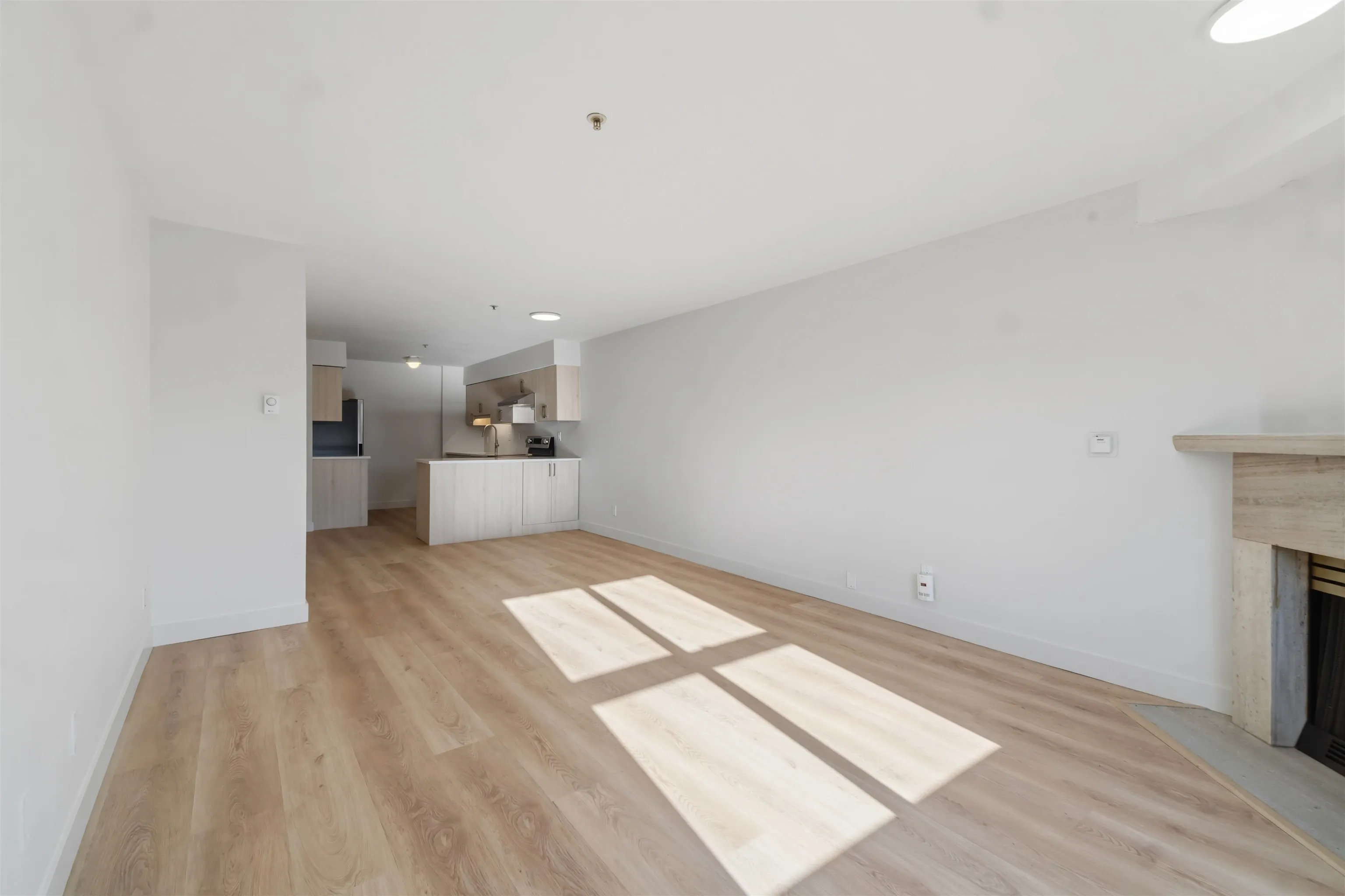 2928 Commercial Drive #306