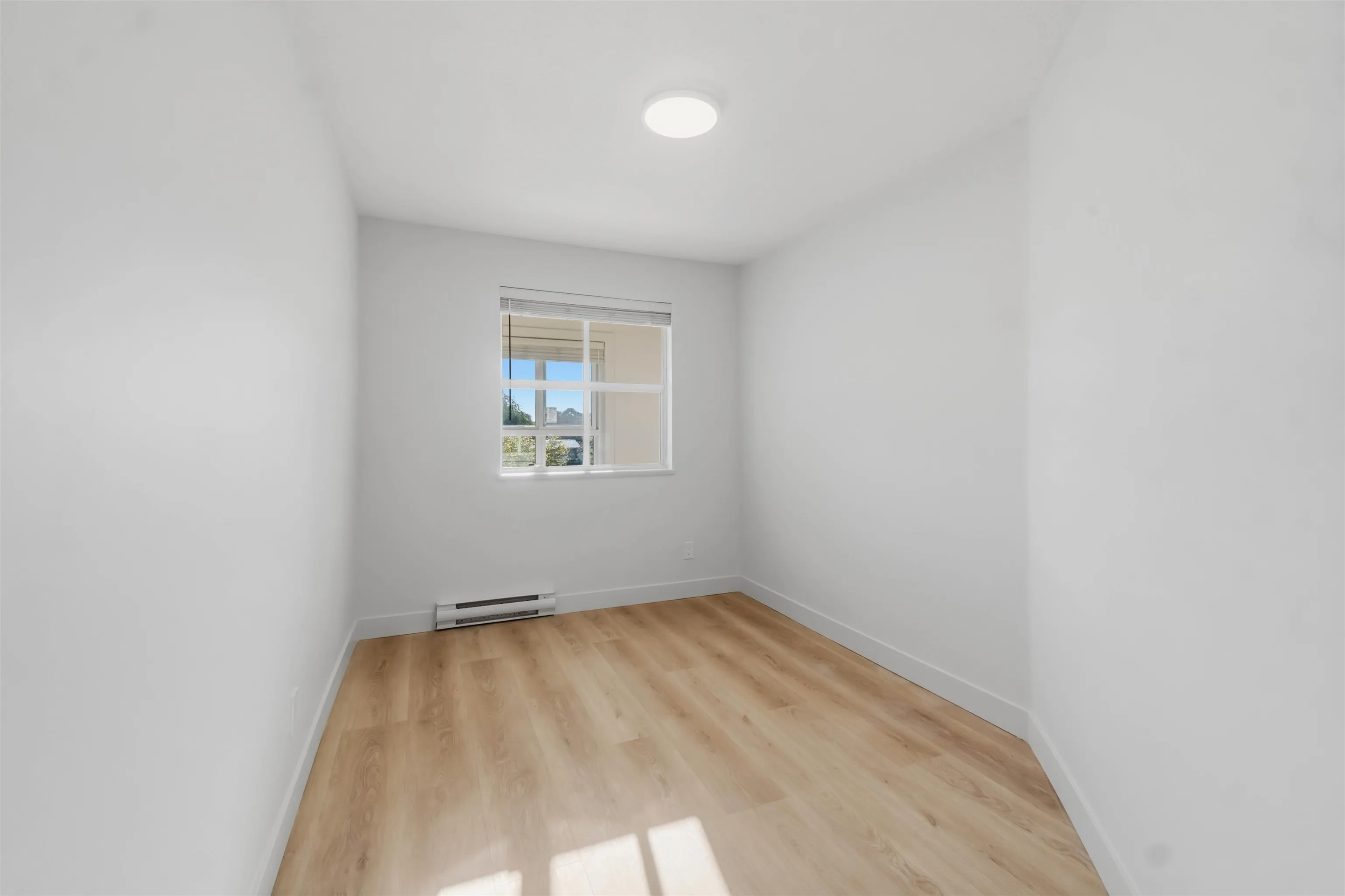2928 Commercial Drive #306