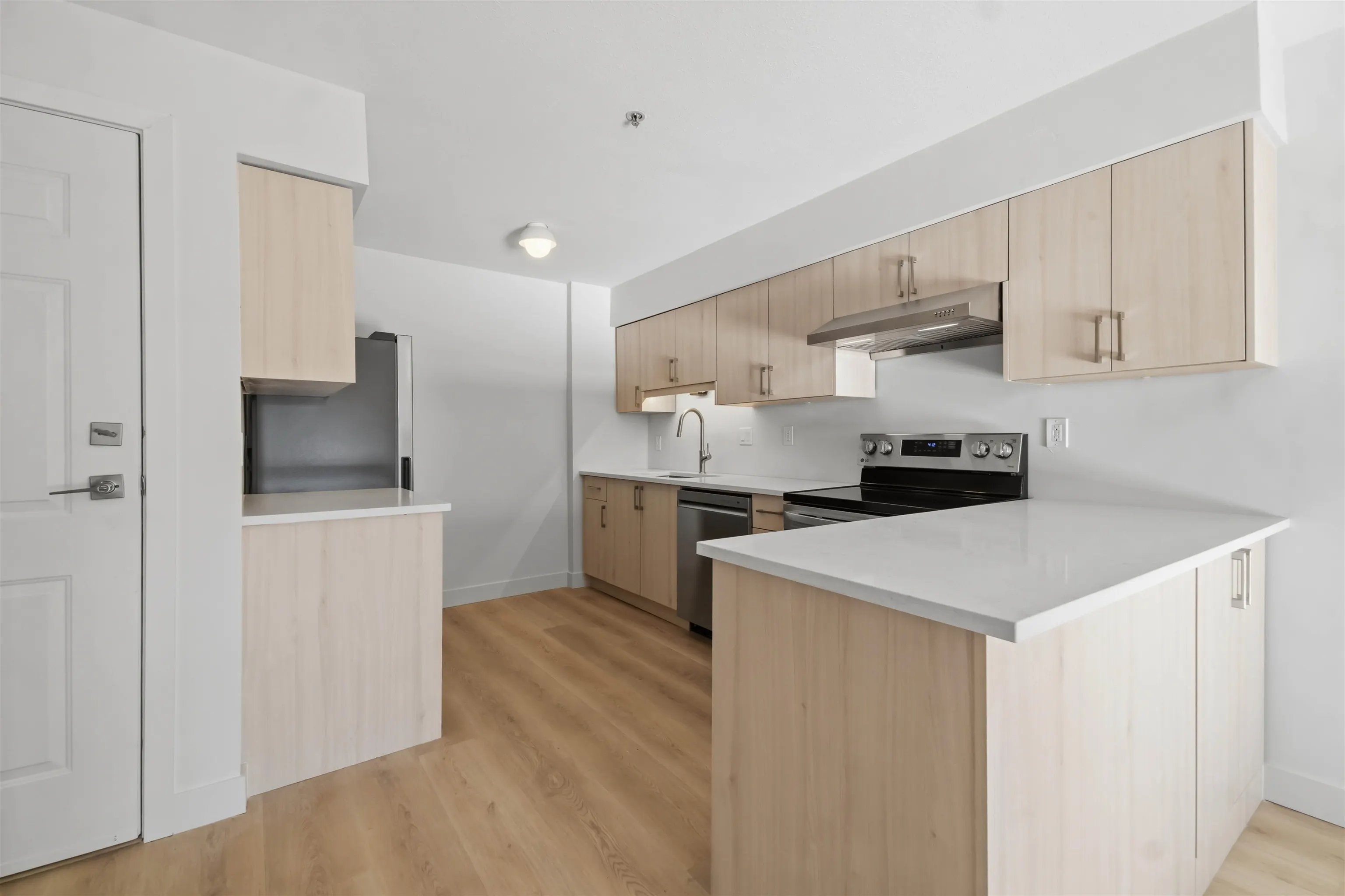 2928 Commercial Drive #306