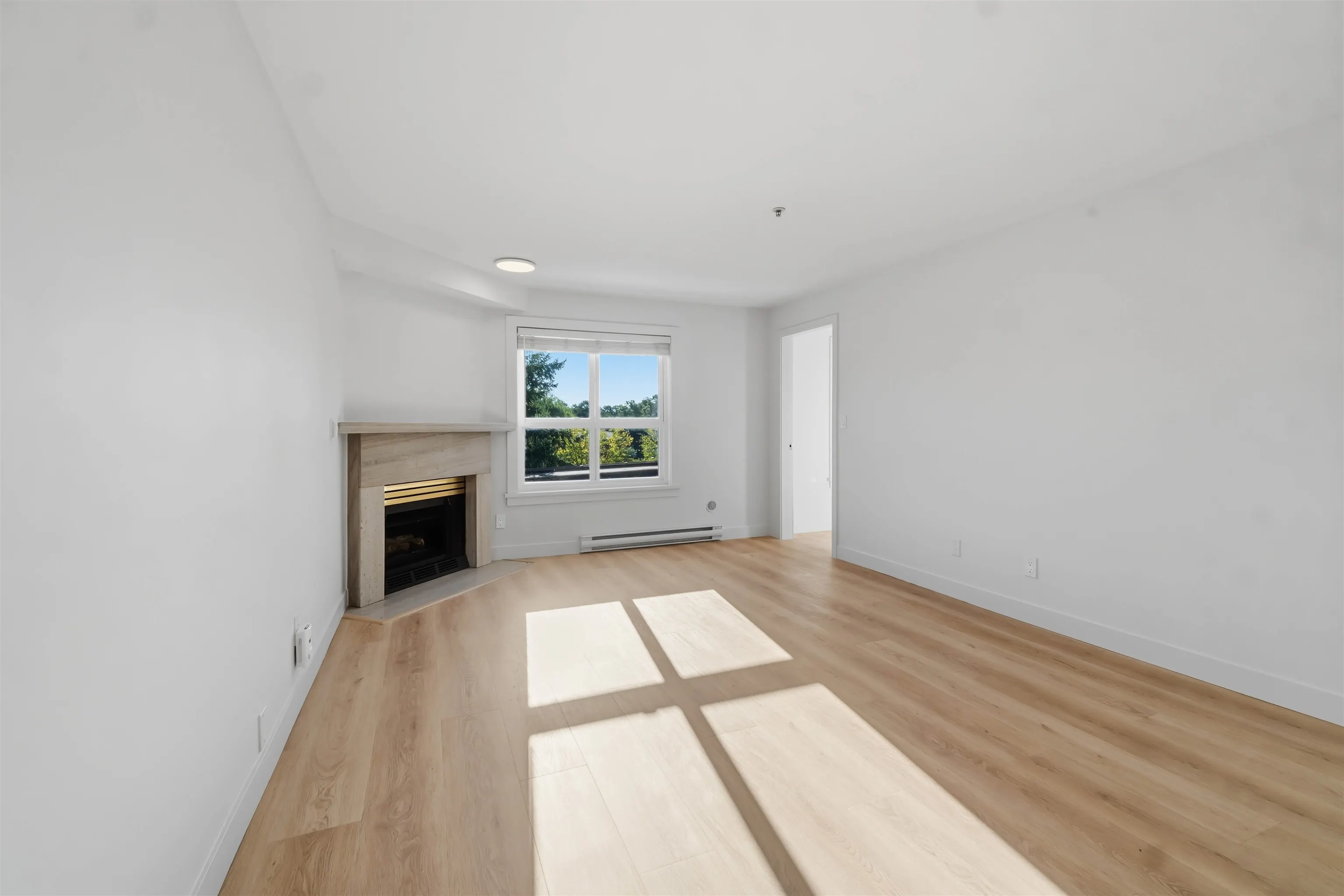 2928 Commercial Drive #306