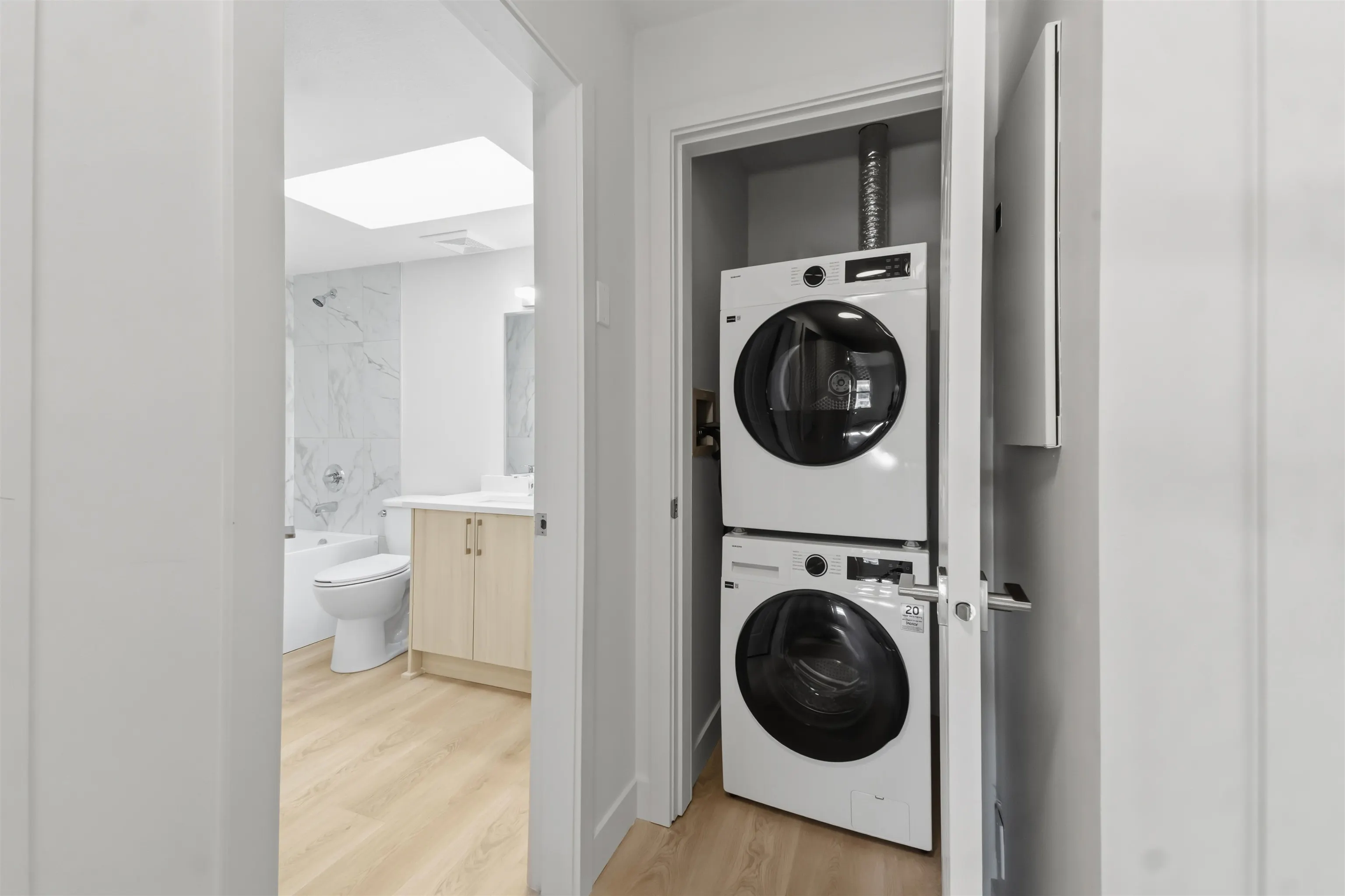 2928 Commercial Drive #306