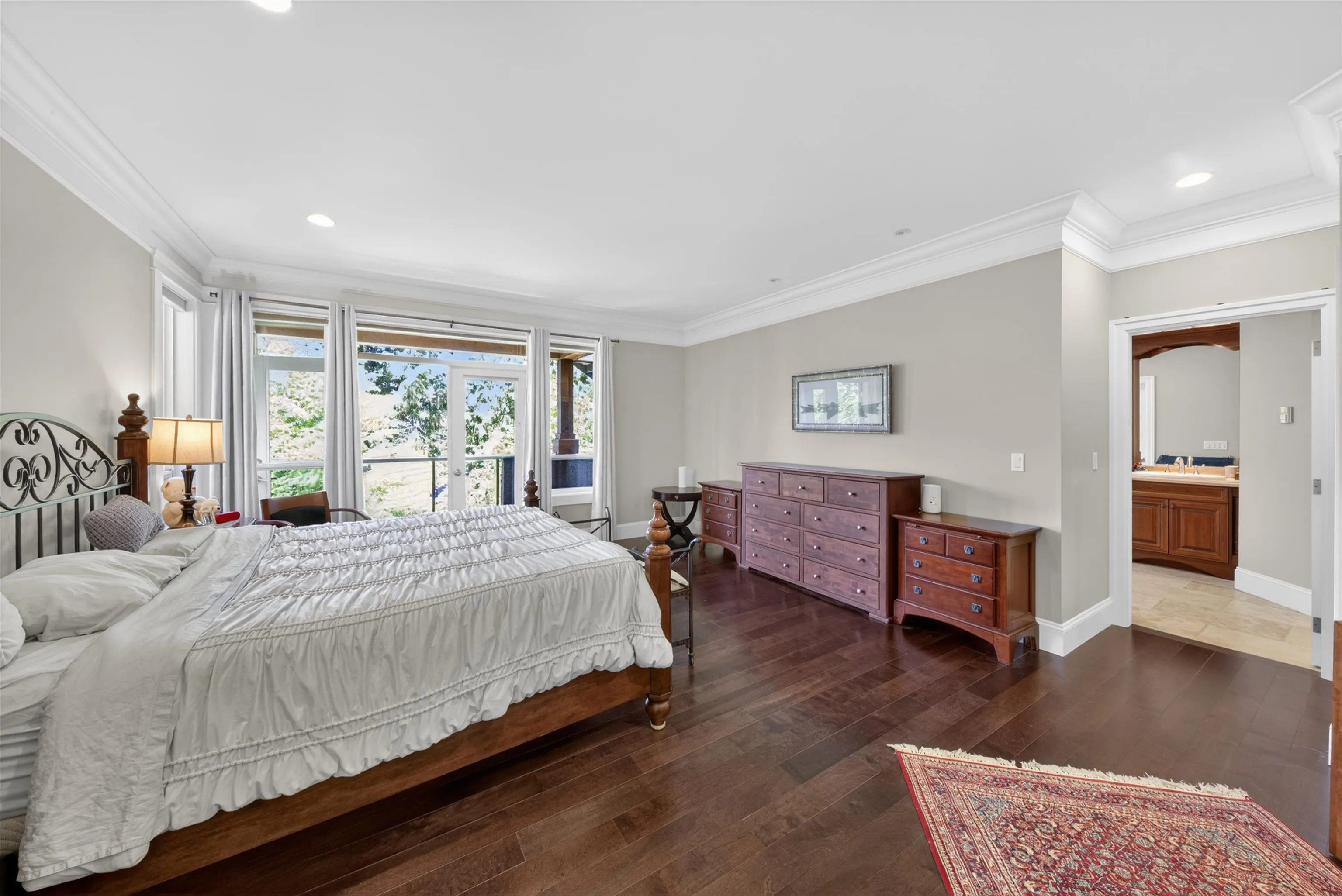 14057 28 Avenue