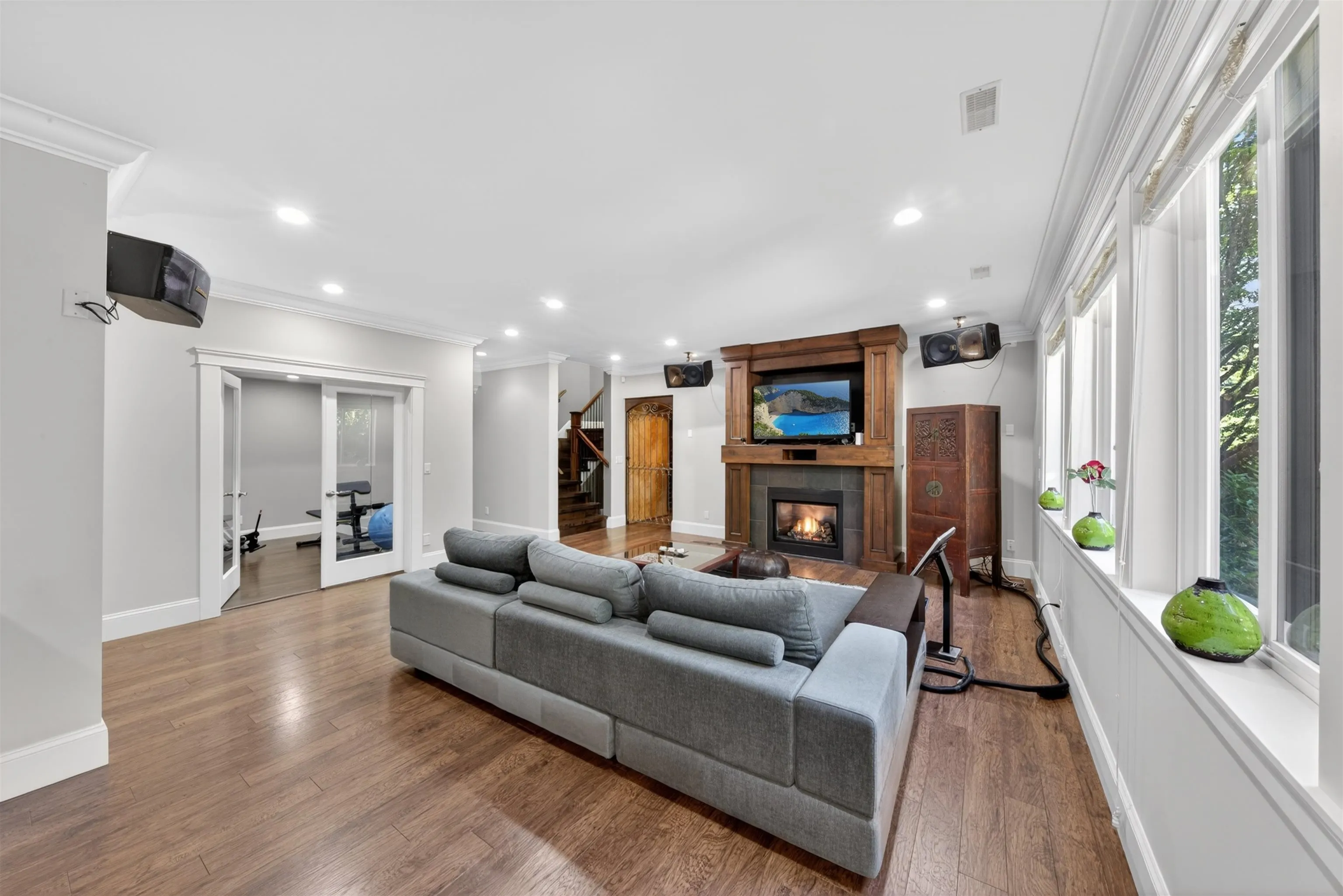 14057 28 Avenue