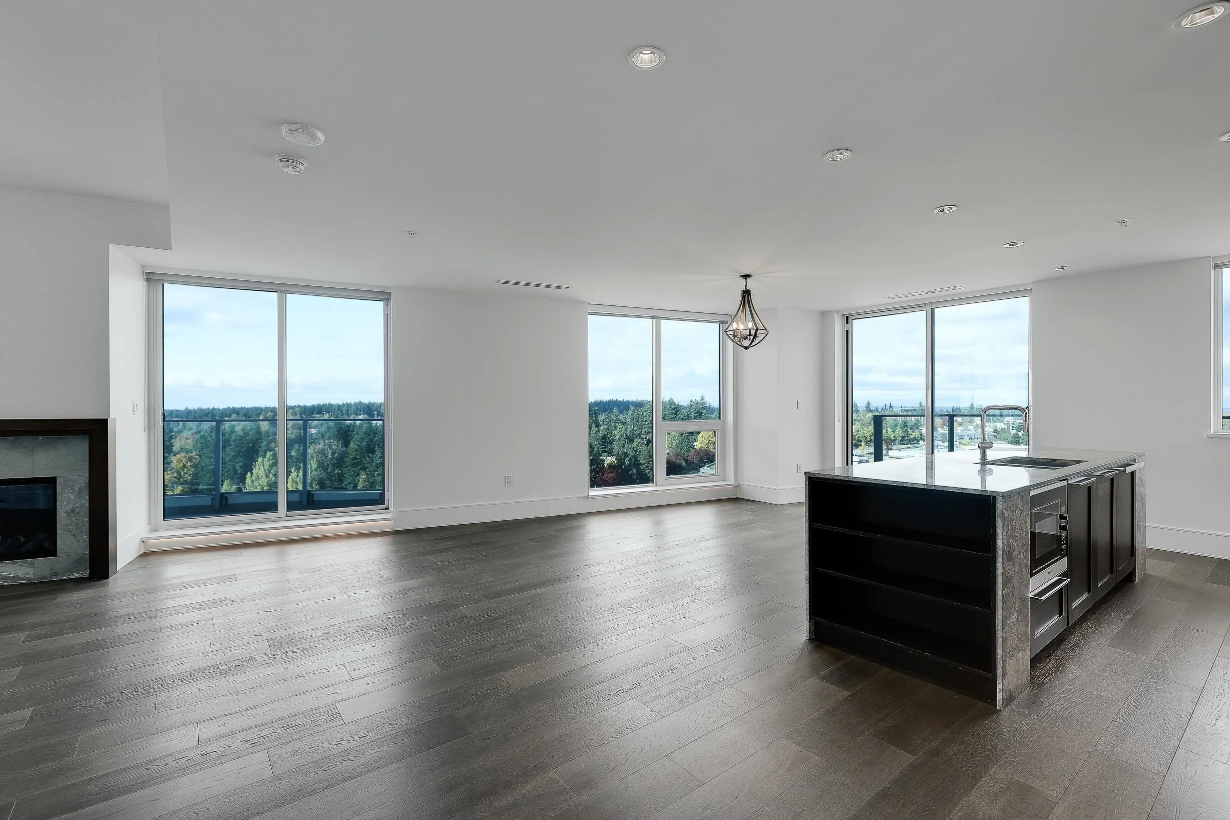 1501 Foster Street #1401