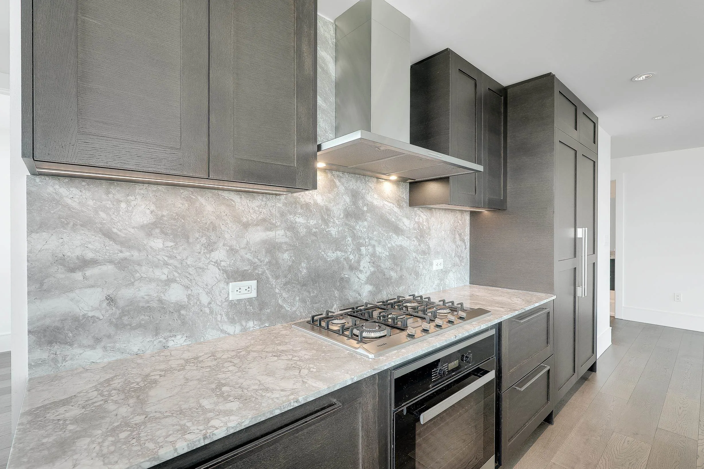 1501 Foster Street #1401