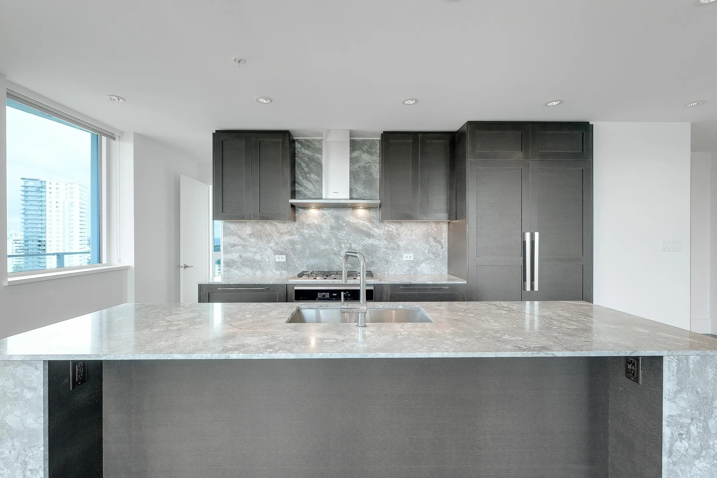 1501 Foster Street #1401