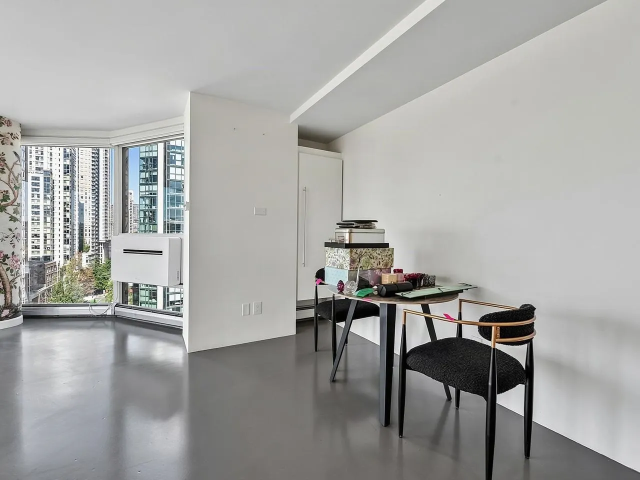 199 Drake Street #15C
