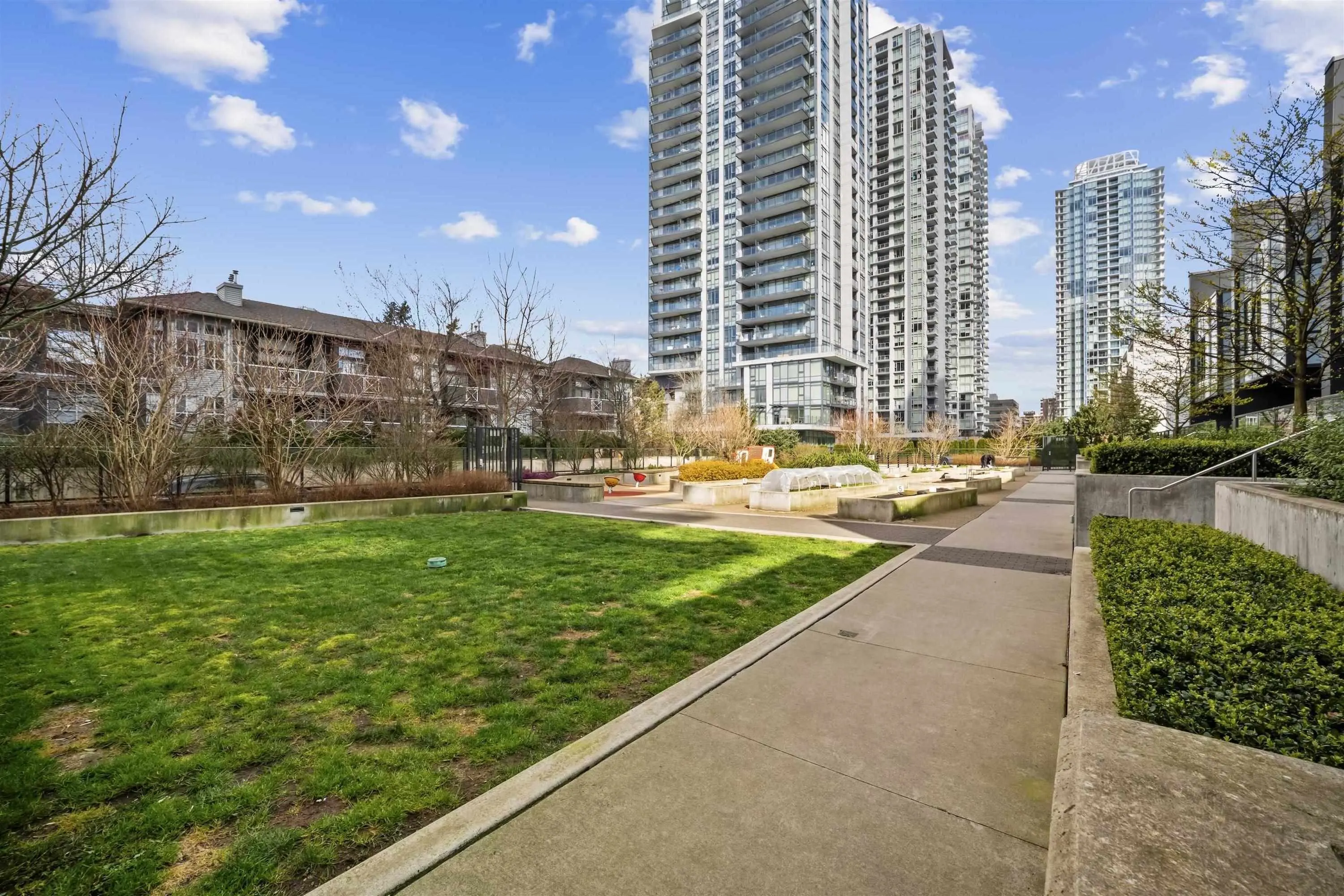 6699 Dunblane Avenue #2101