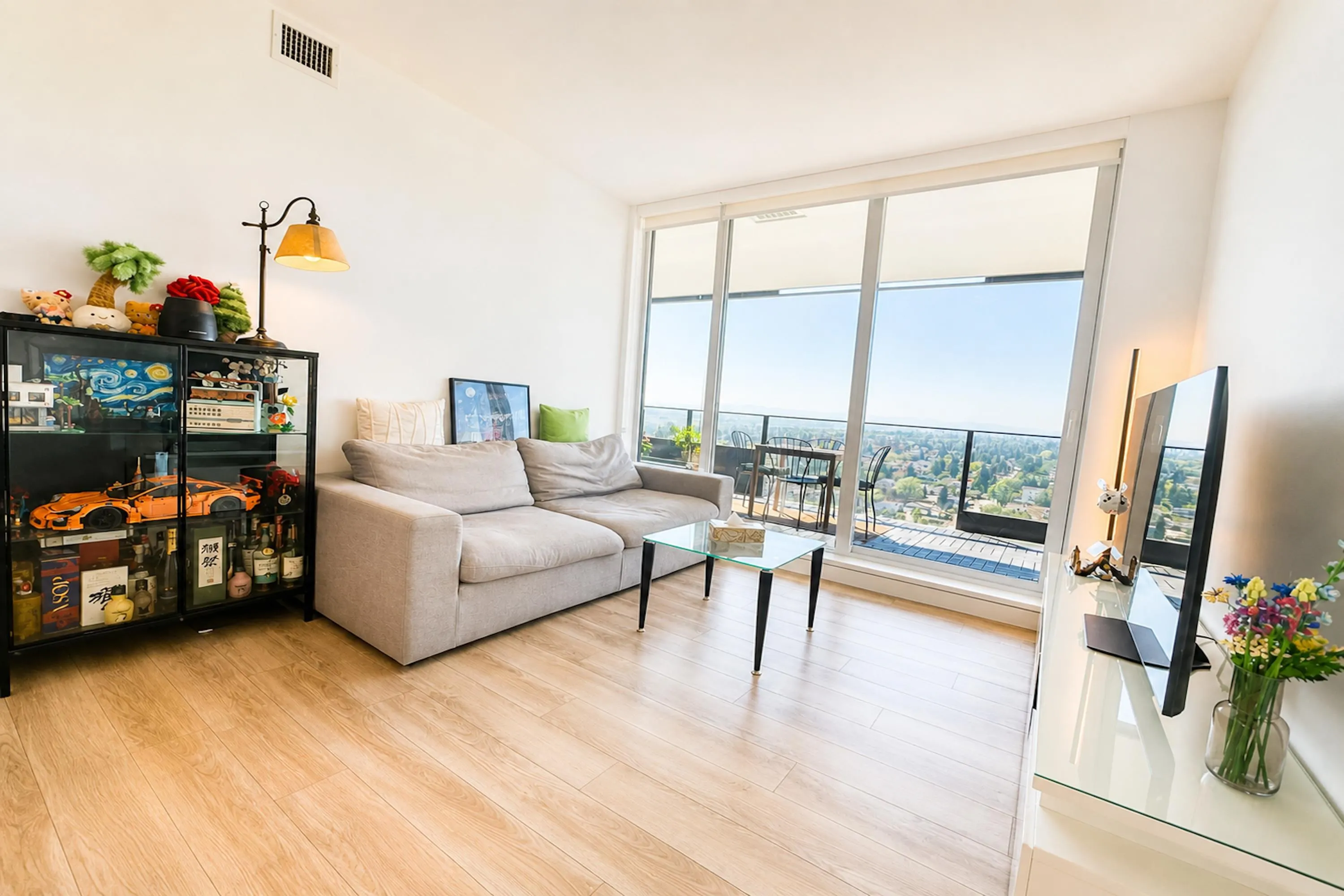 6699 Dunblane Avenue #2101