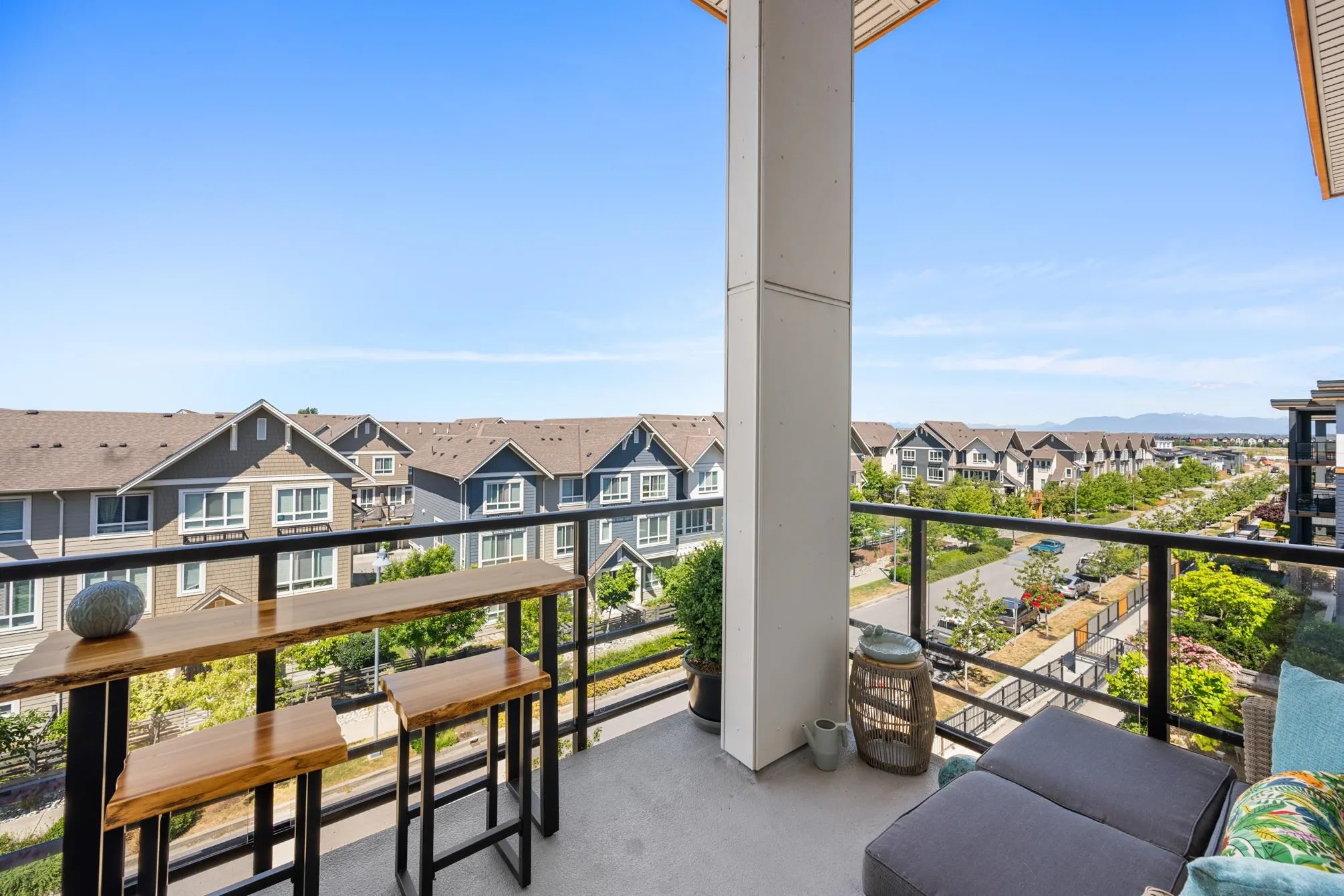 1792 Starling Drive #413