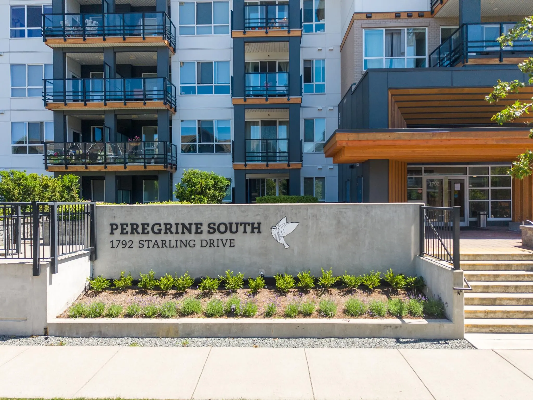 1792 Starling Drive #413
