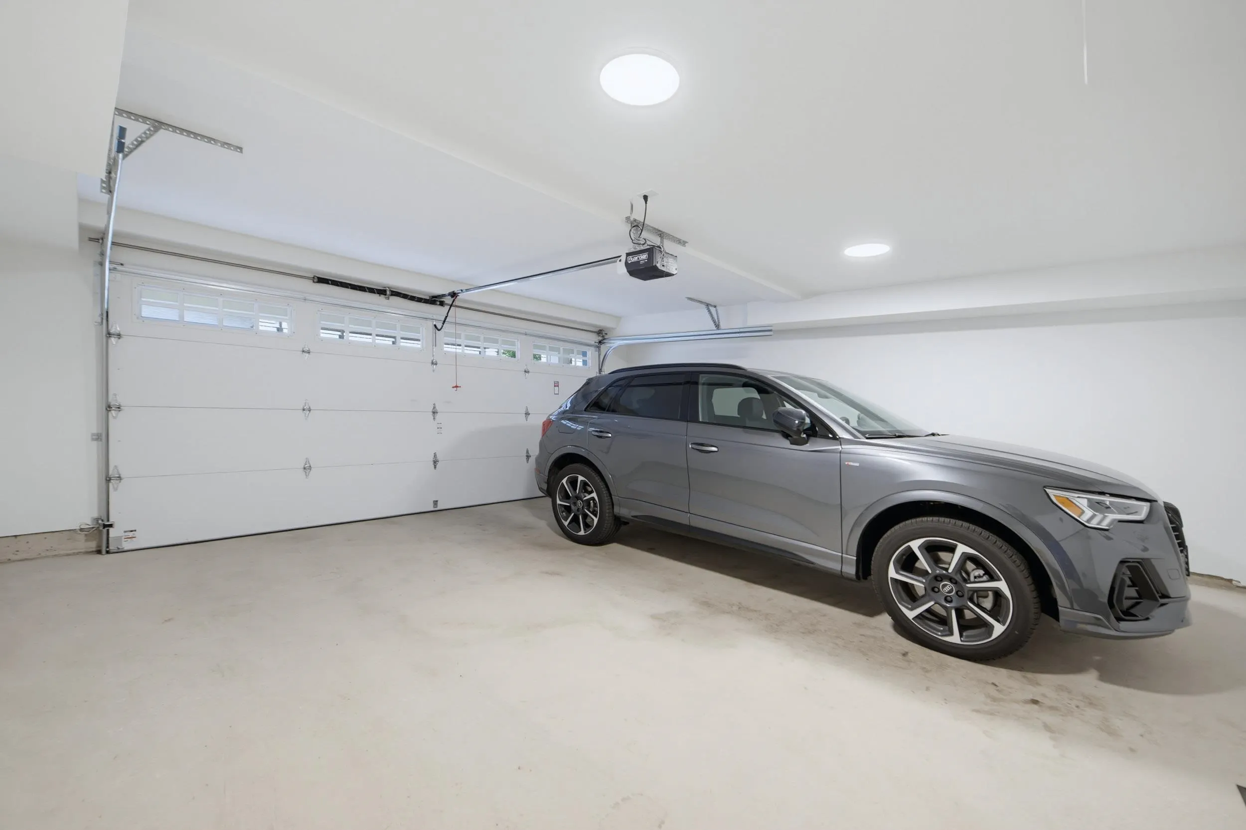 9122 King Street #36