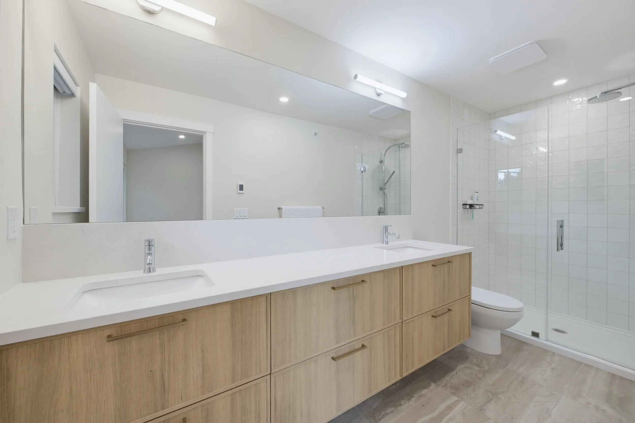 9122 King Street #36