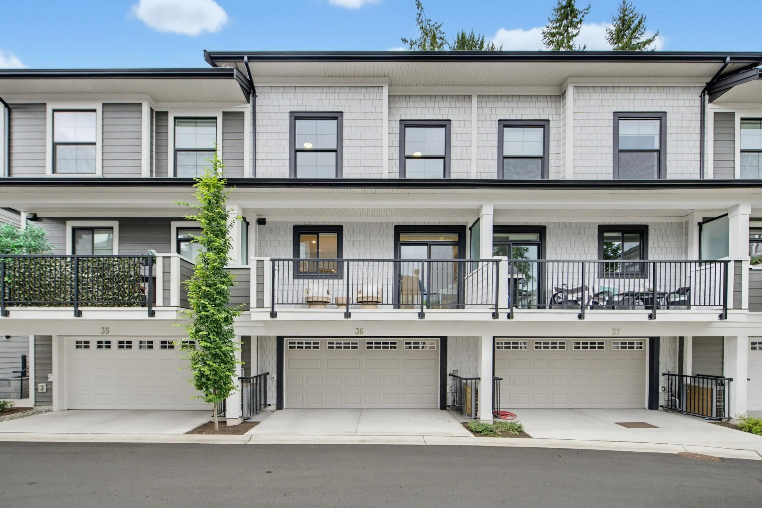 9122 King Street #36