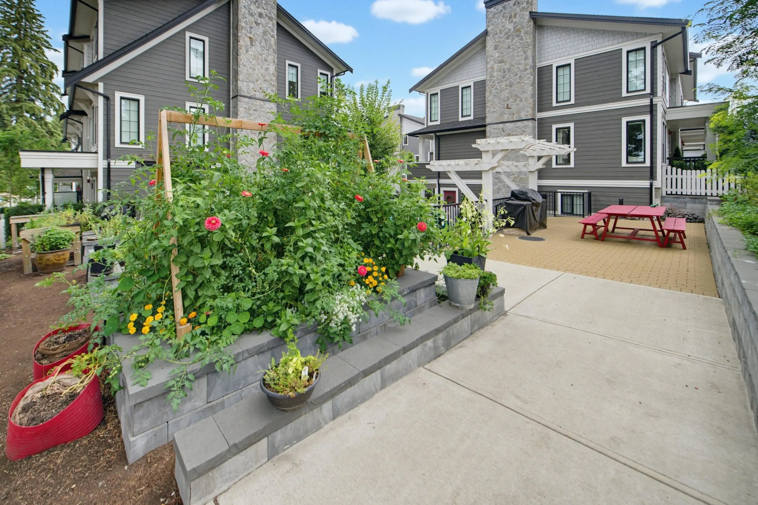 9122 King Street #36