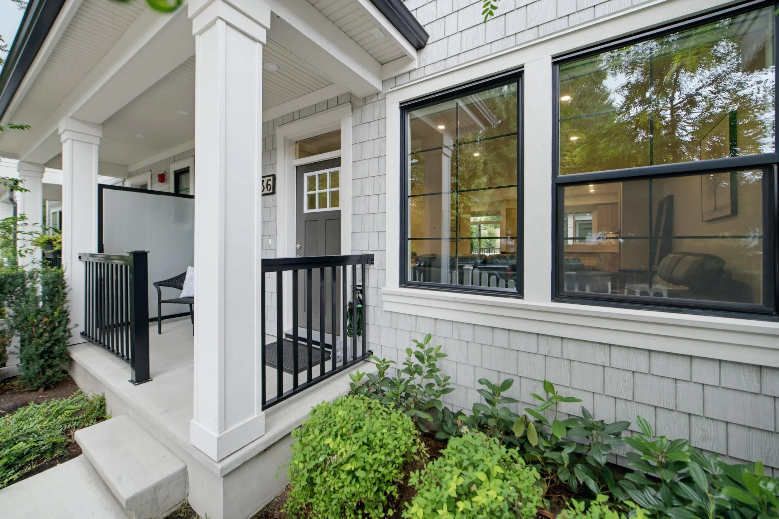 9122 King Street #36