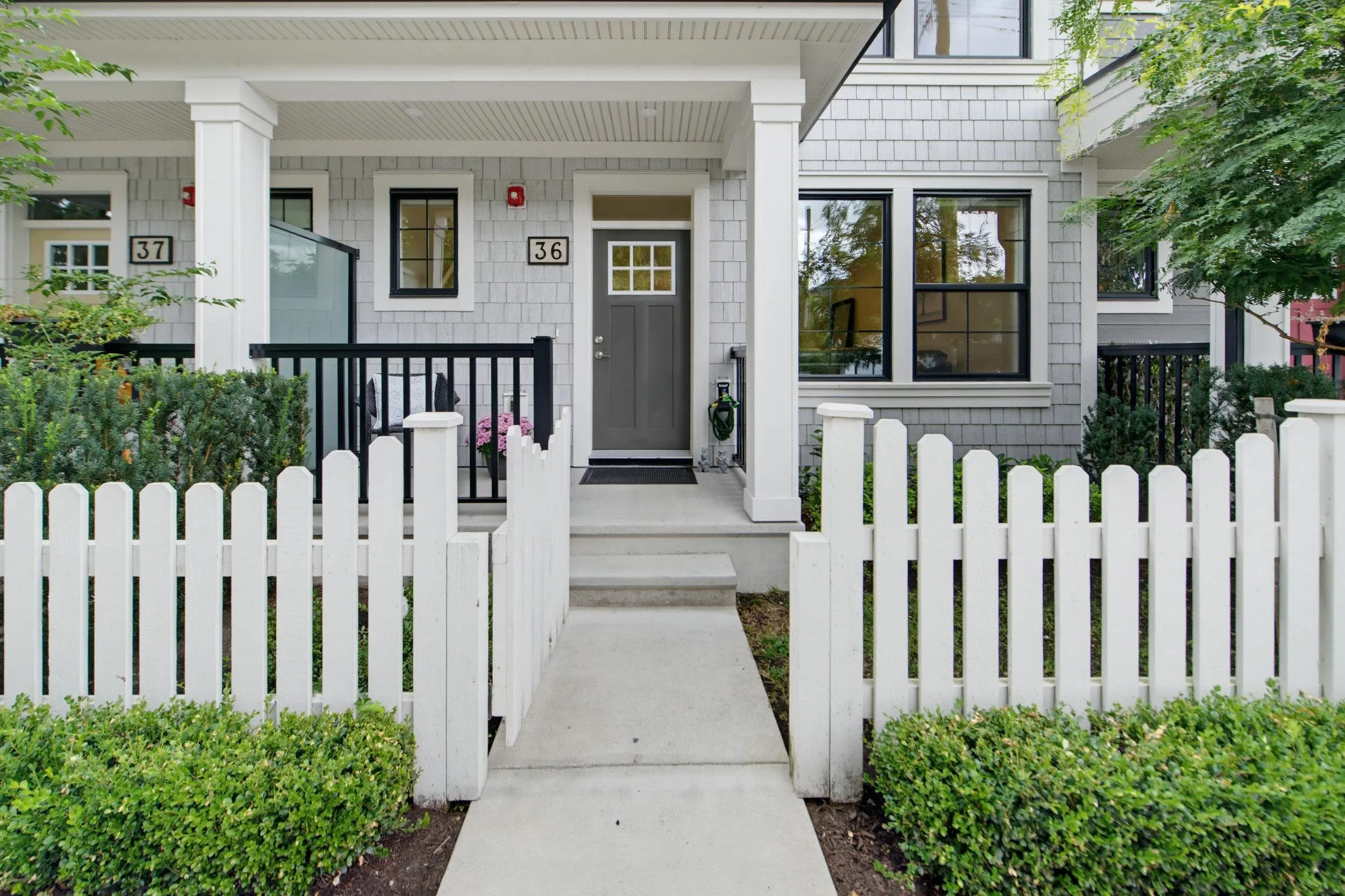 9122 King Street #36