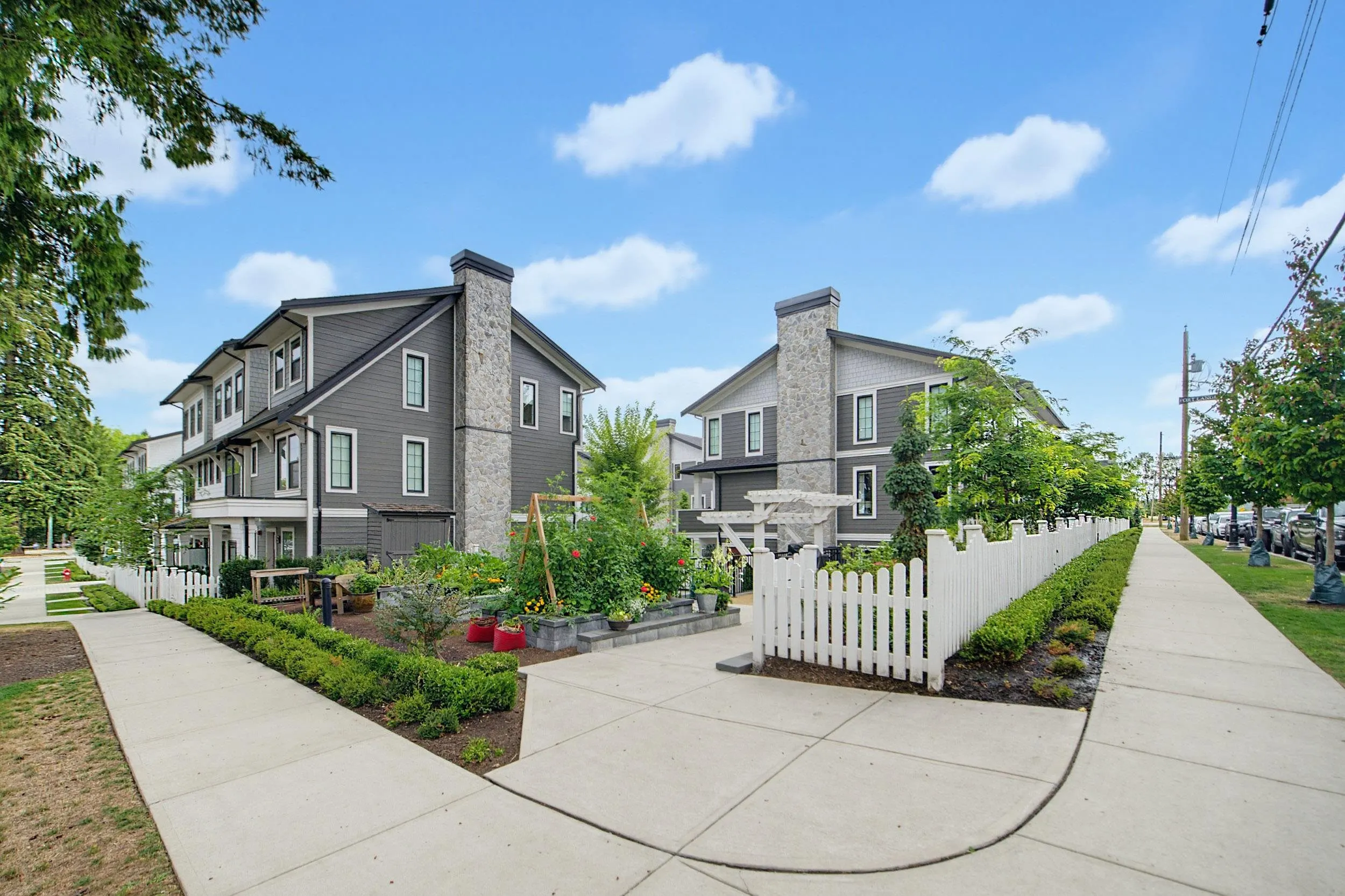 9122 King Street #36