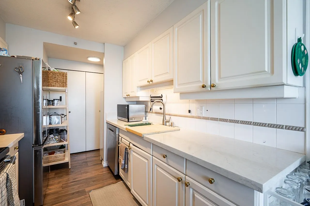 14820 104 Avenue #1102
