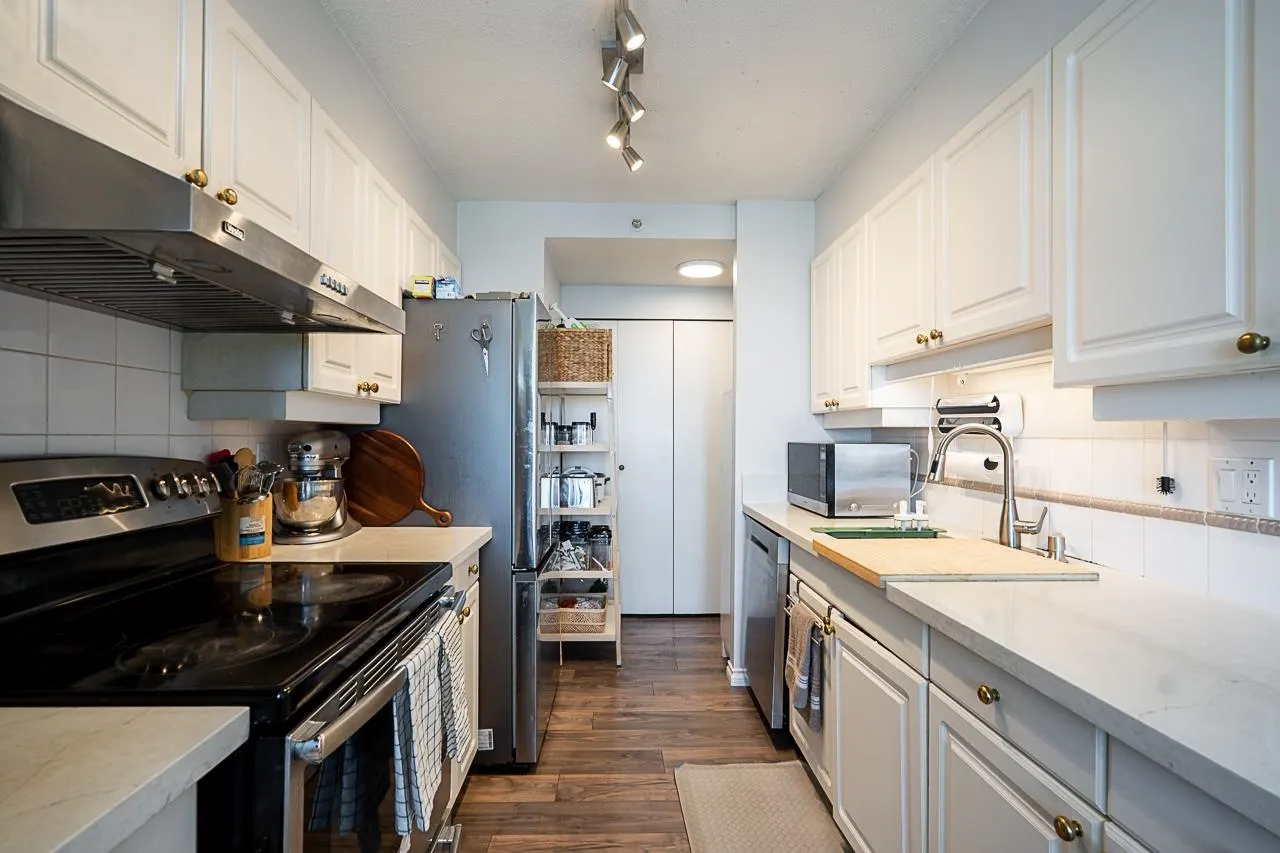 14820 104 Avenue #1102