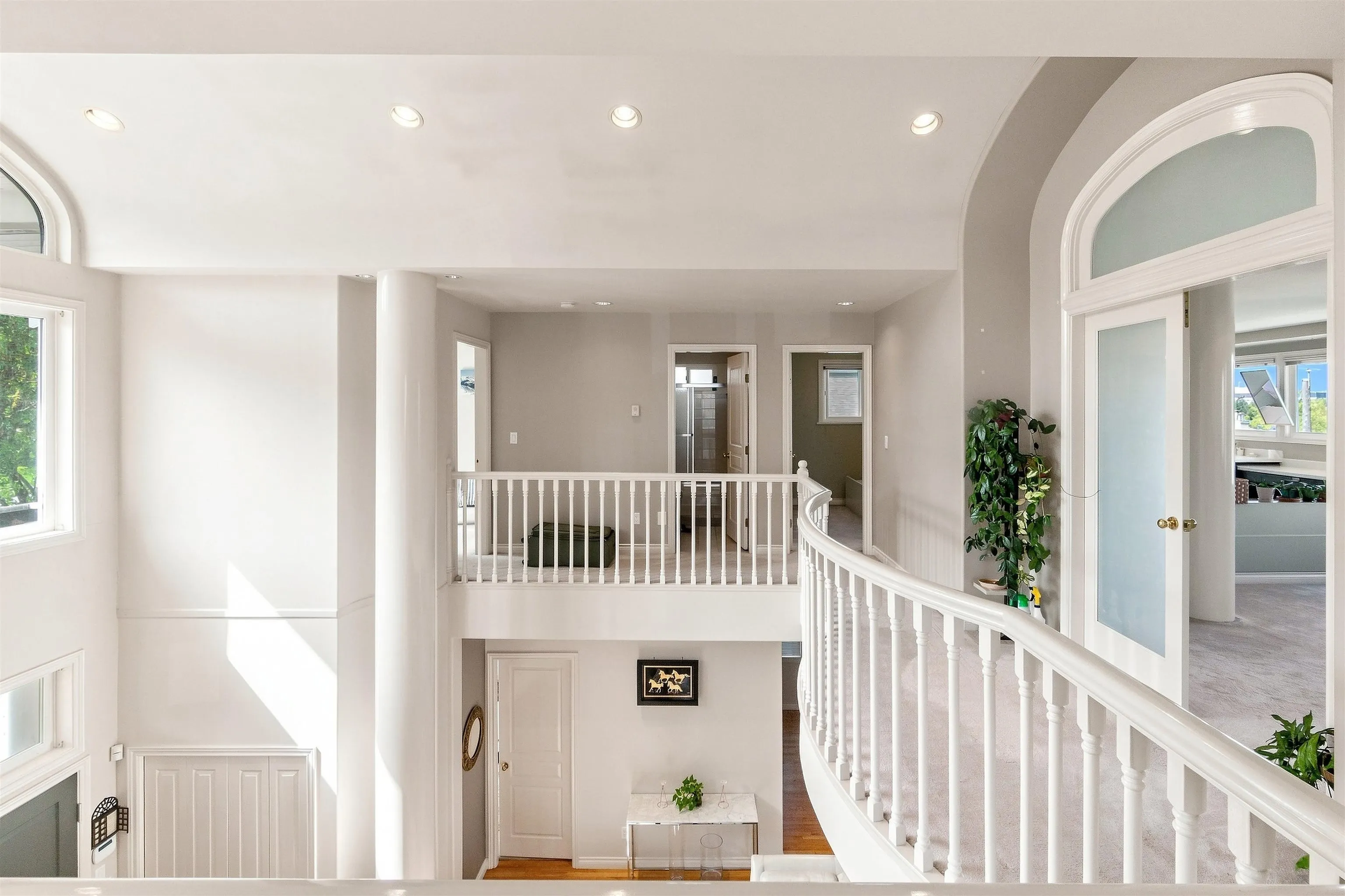 4229 Hazelwood Crescent