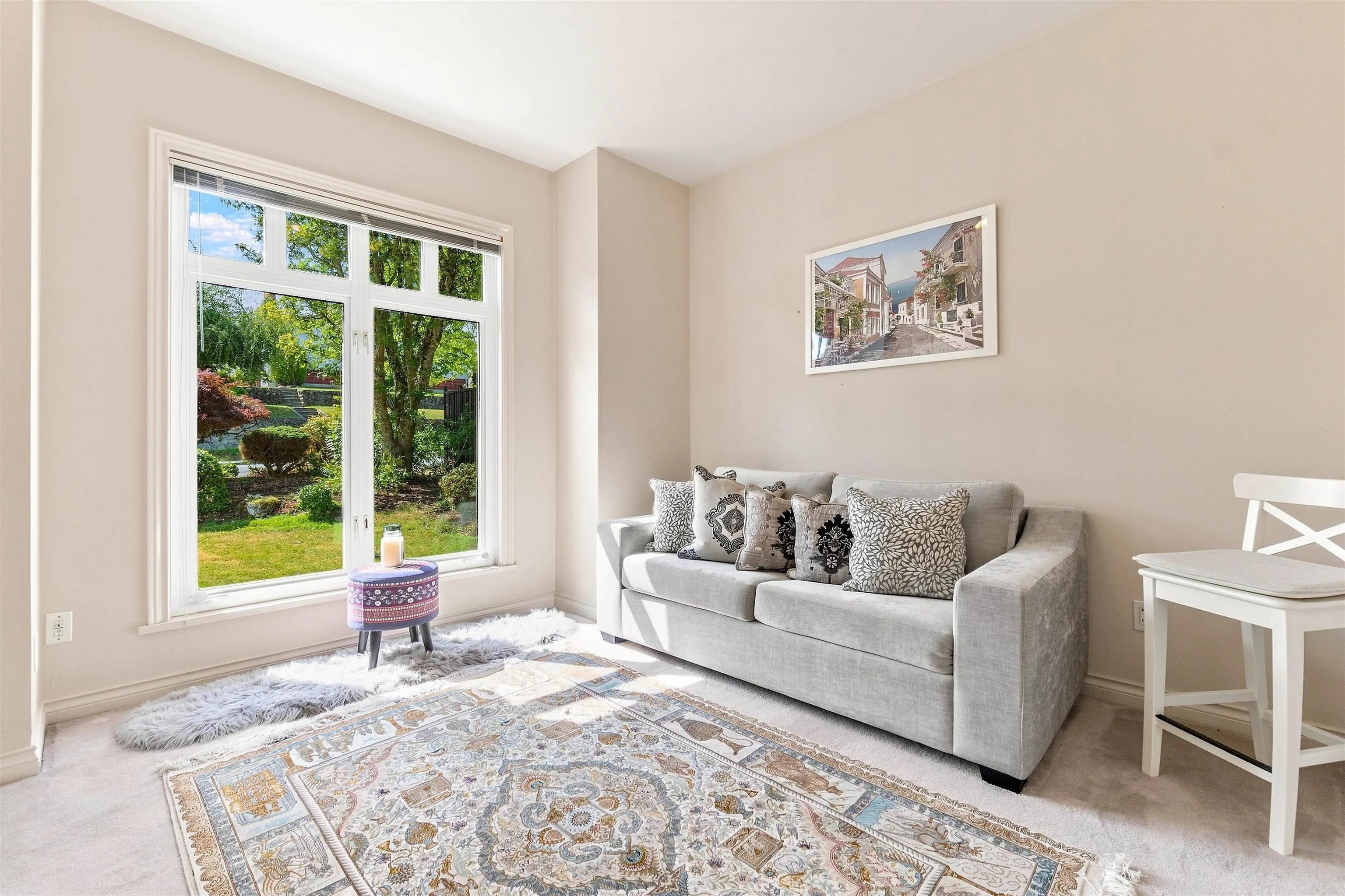4229 Hazelwood Crescent