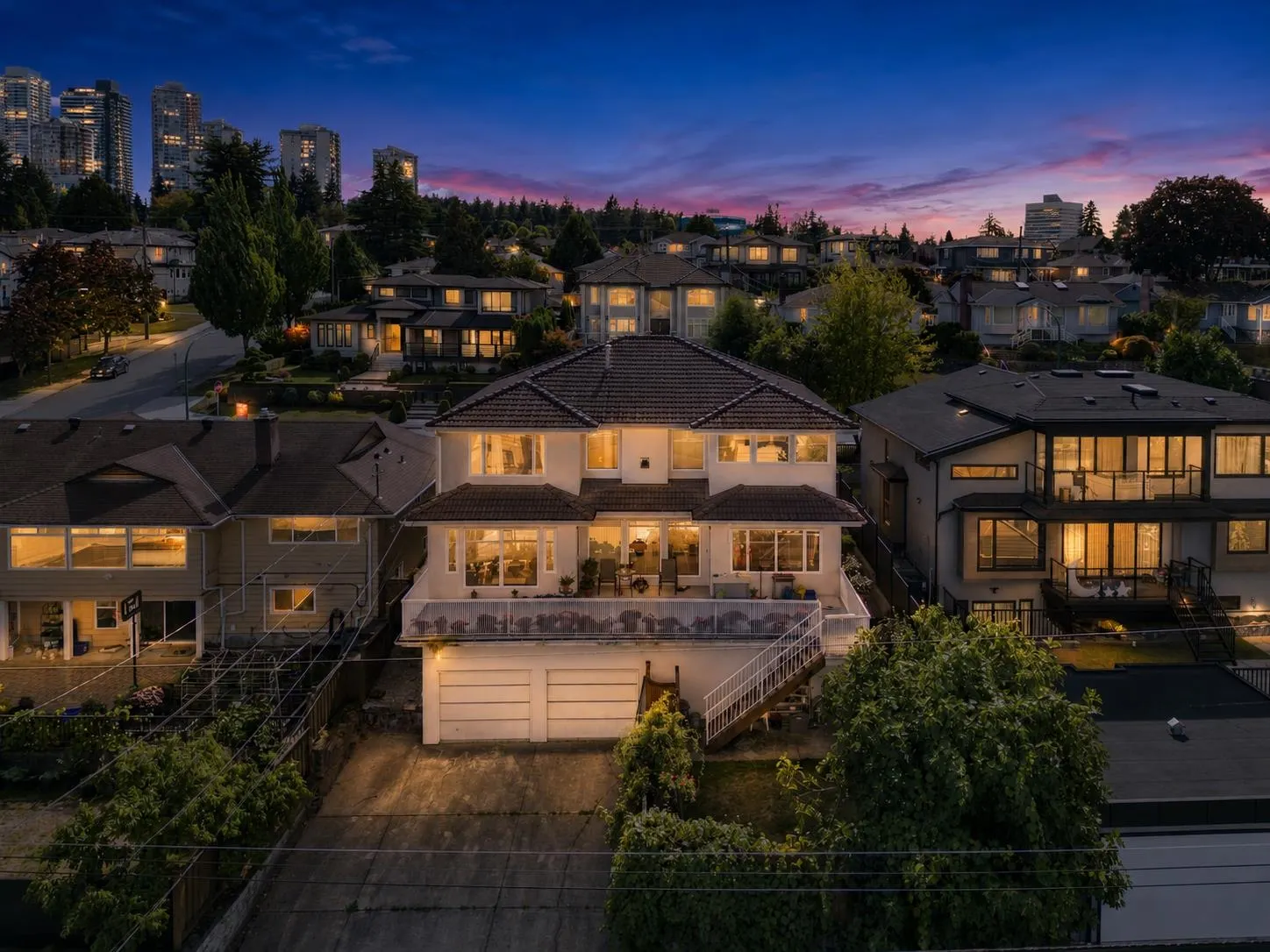 4229 Hazelwood Crescent