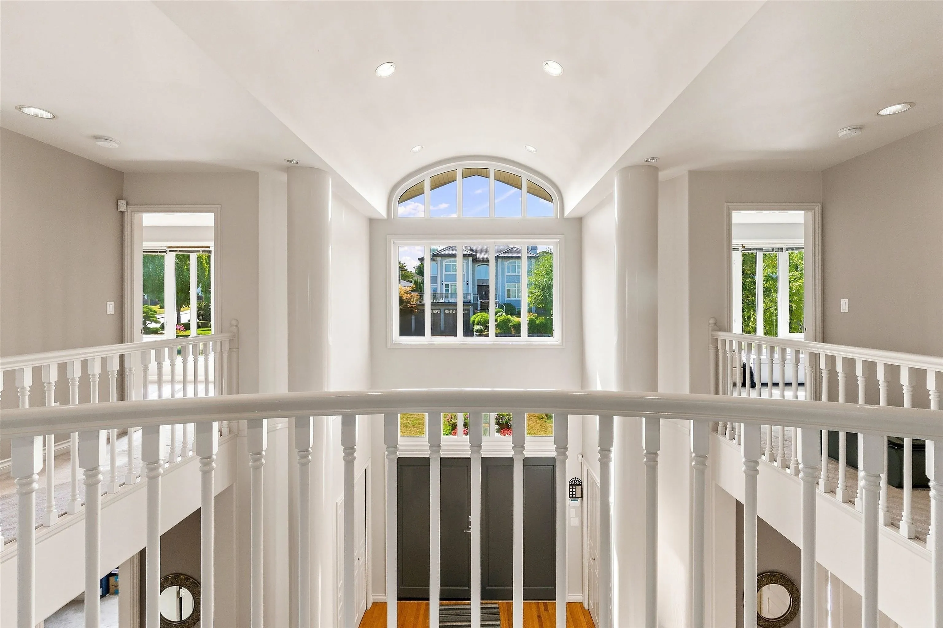 4229 Hazelwood Crescent