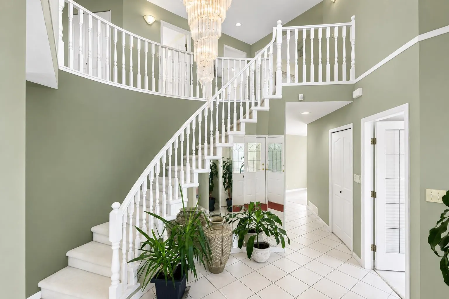 2607 Panorama Drive