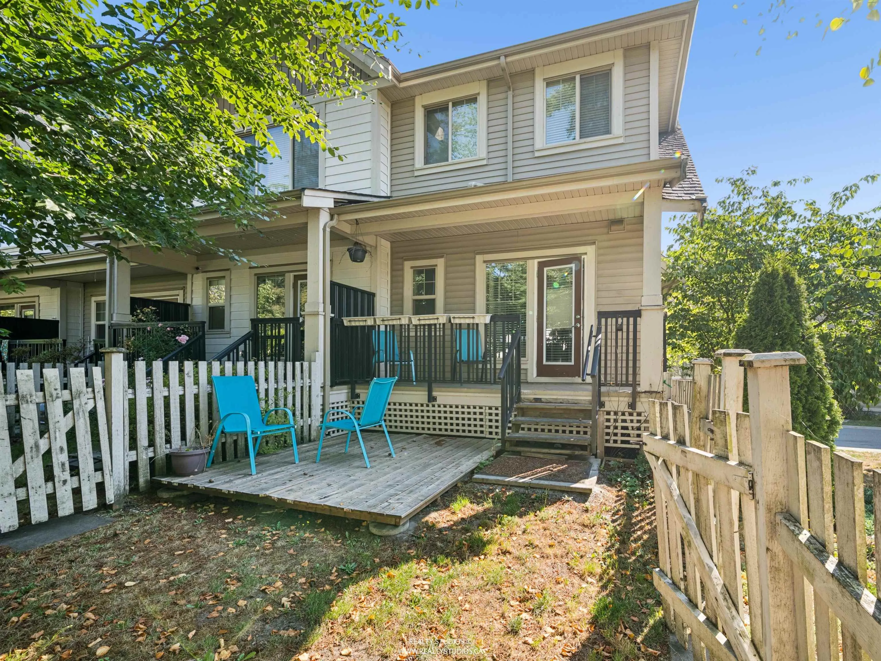 19097 64 Avenue #76