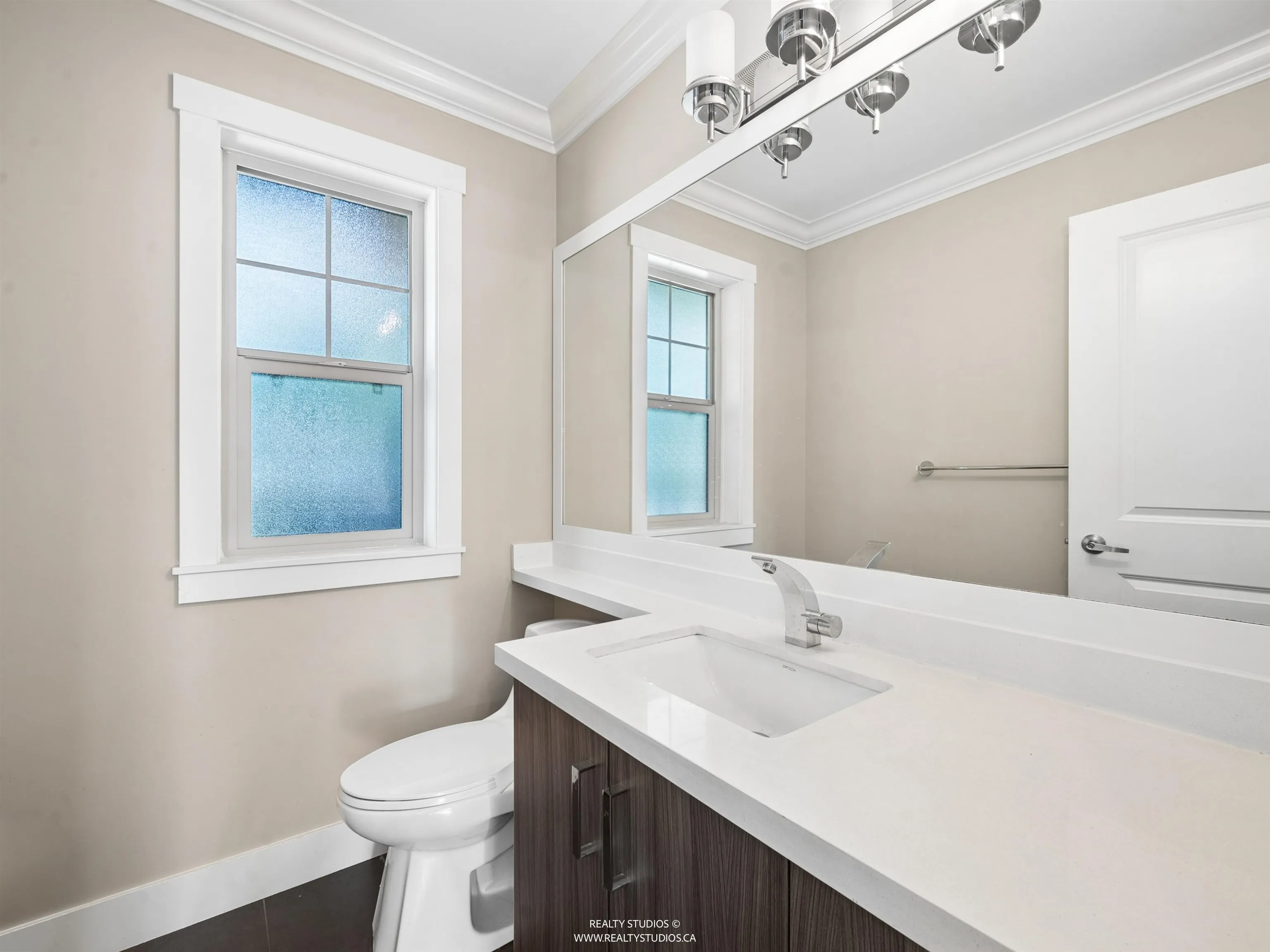 19097 64 Avenue #76