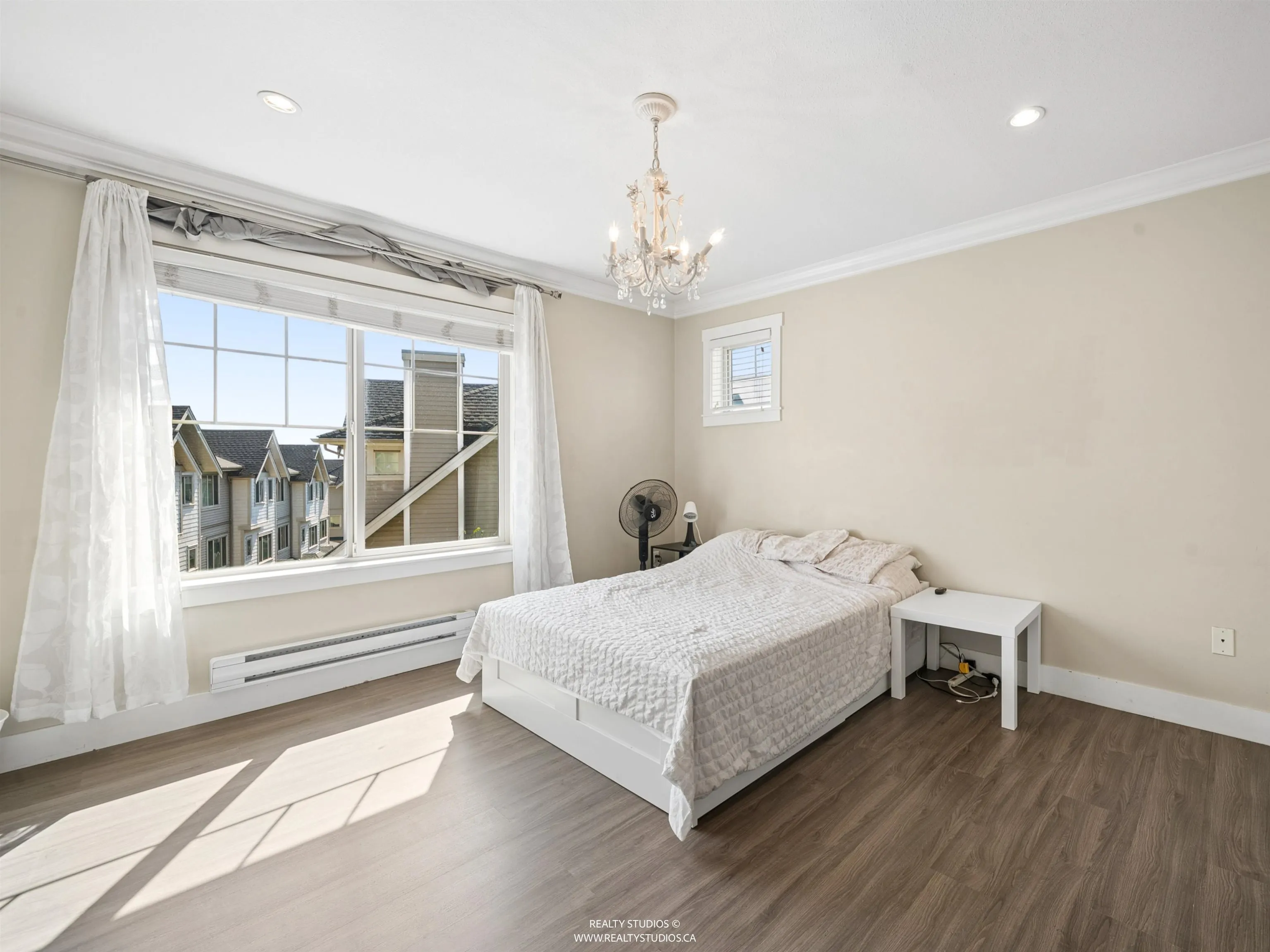 19097 64 Avenue #76