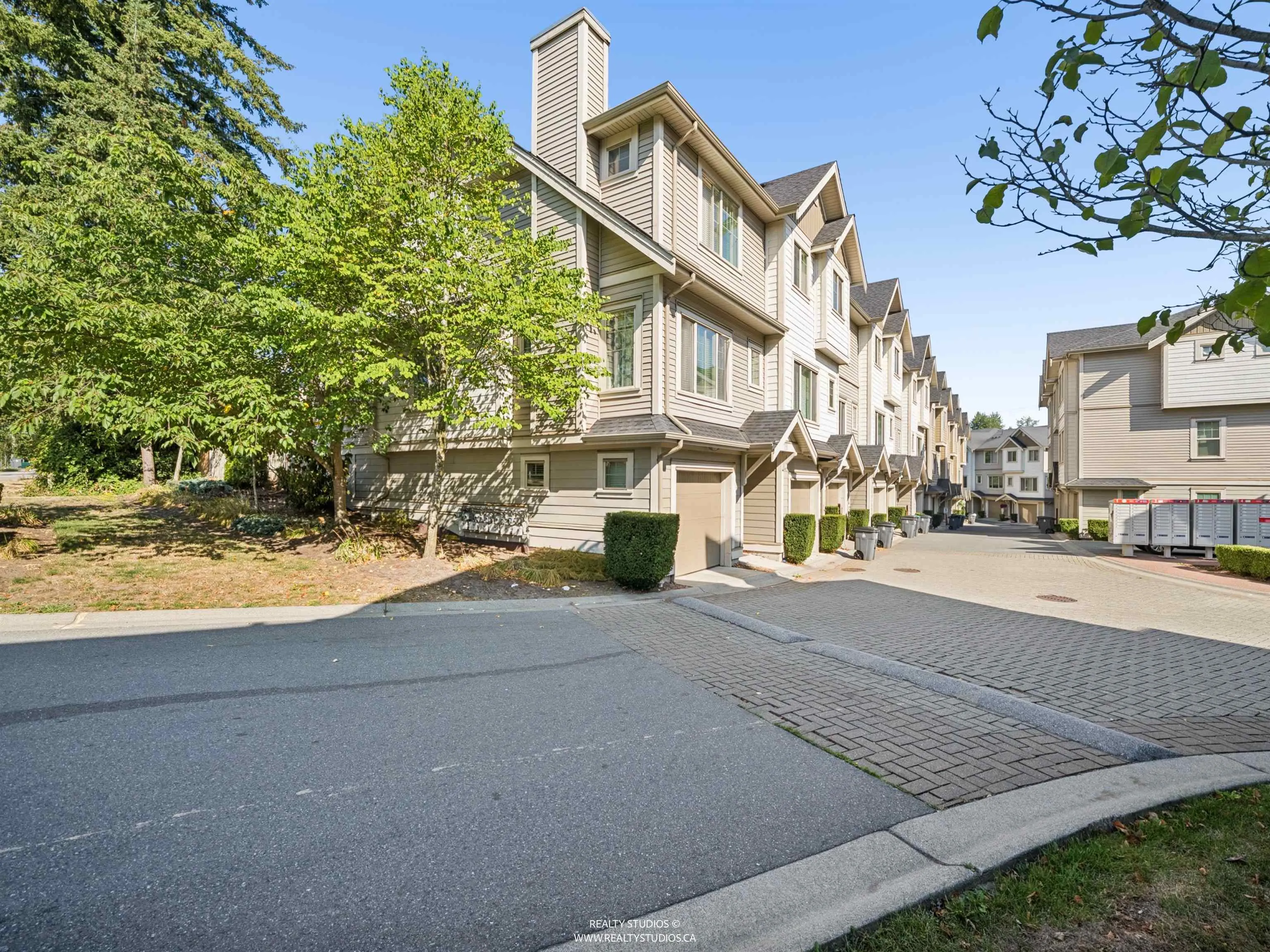 19097 64 Avenue #76