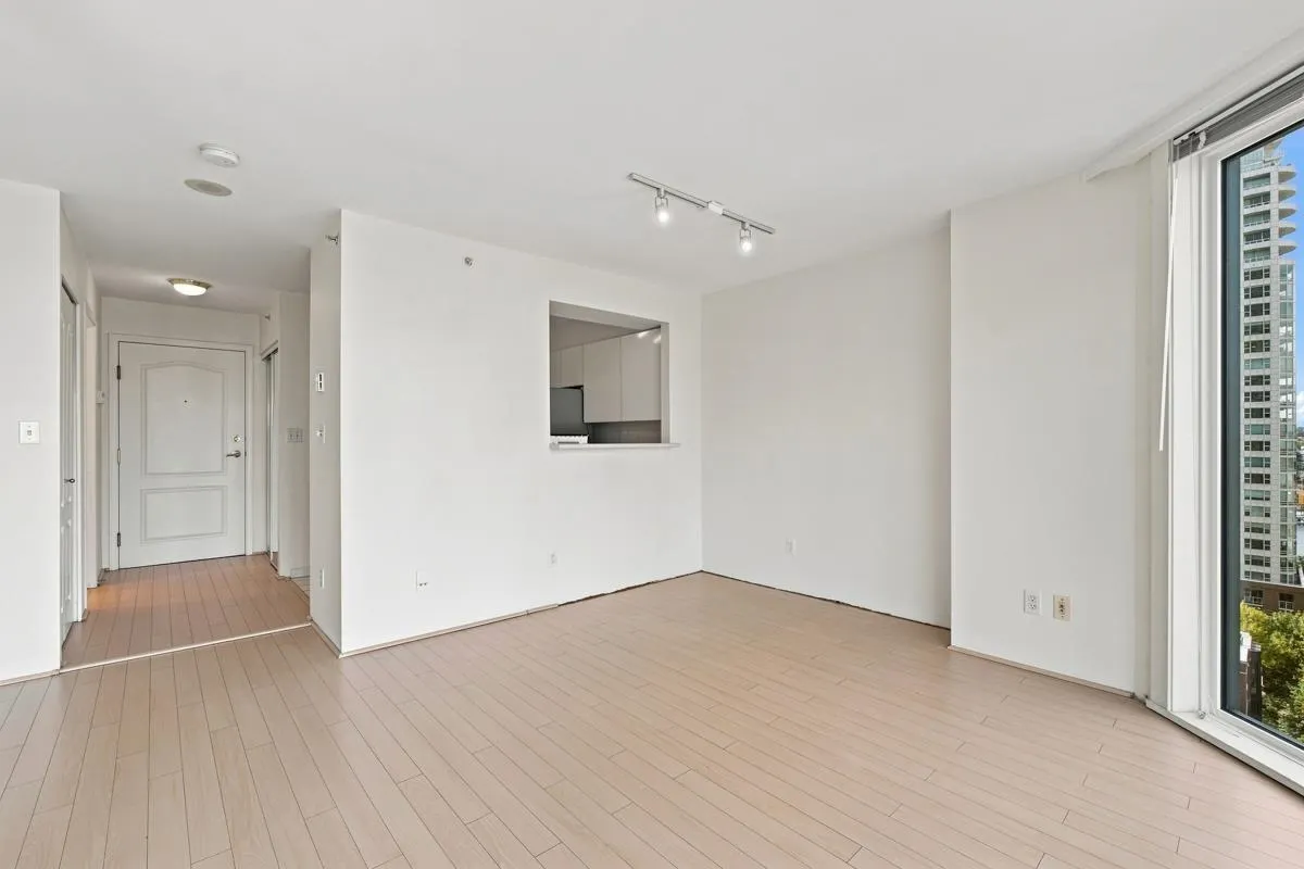 888 Pacific Street #1007