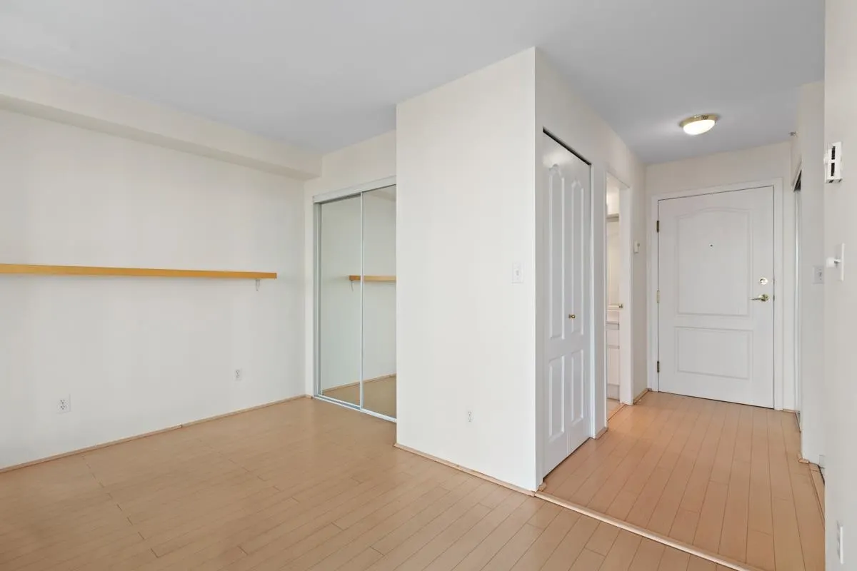 888 Pacific Street #1007