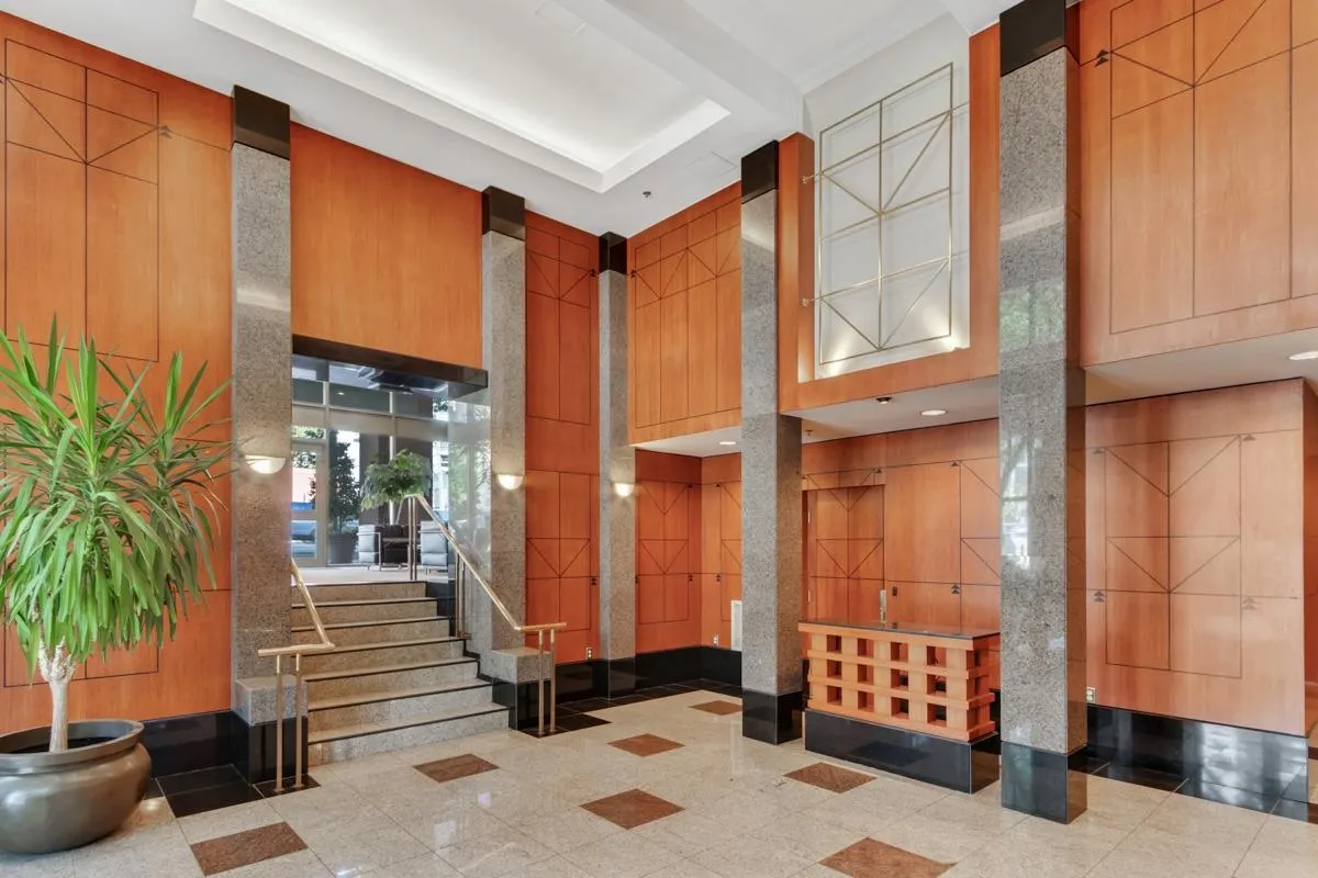 888 Pacific Street #1007