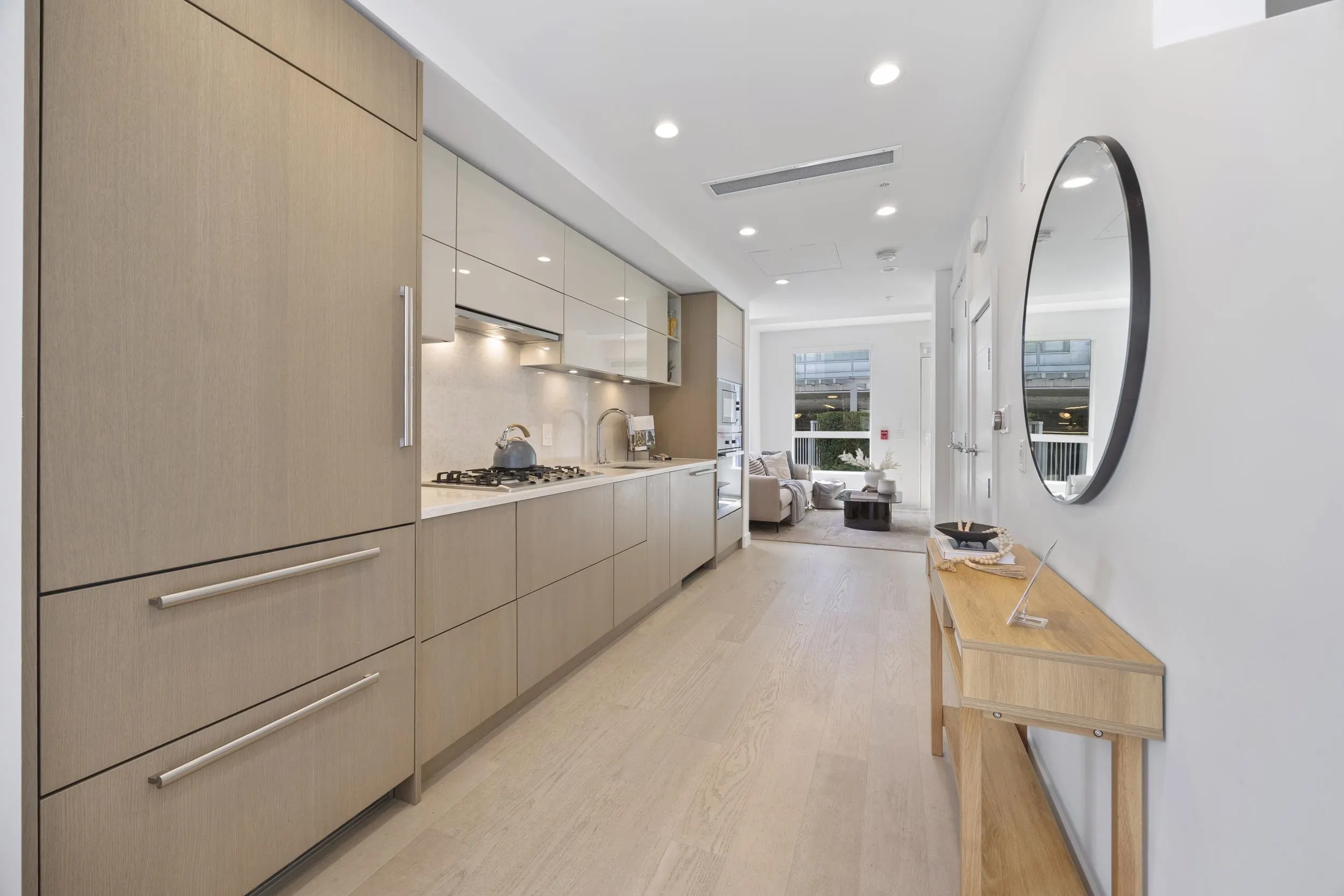 477 W King Edward Avenue