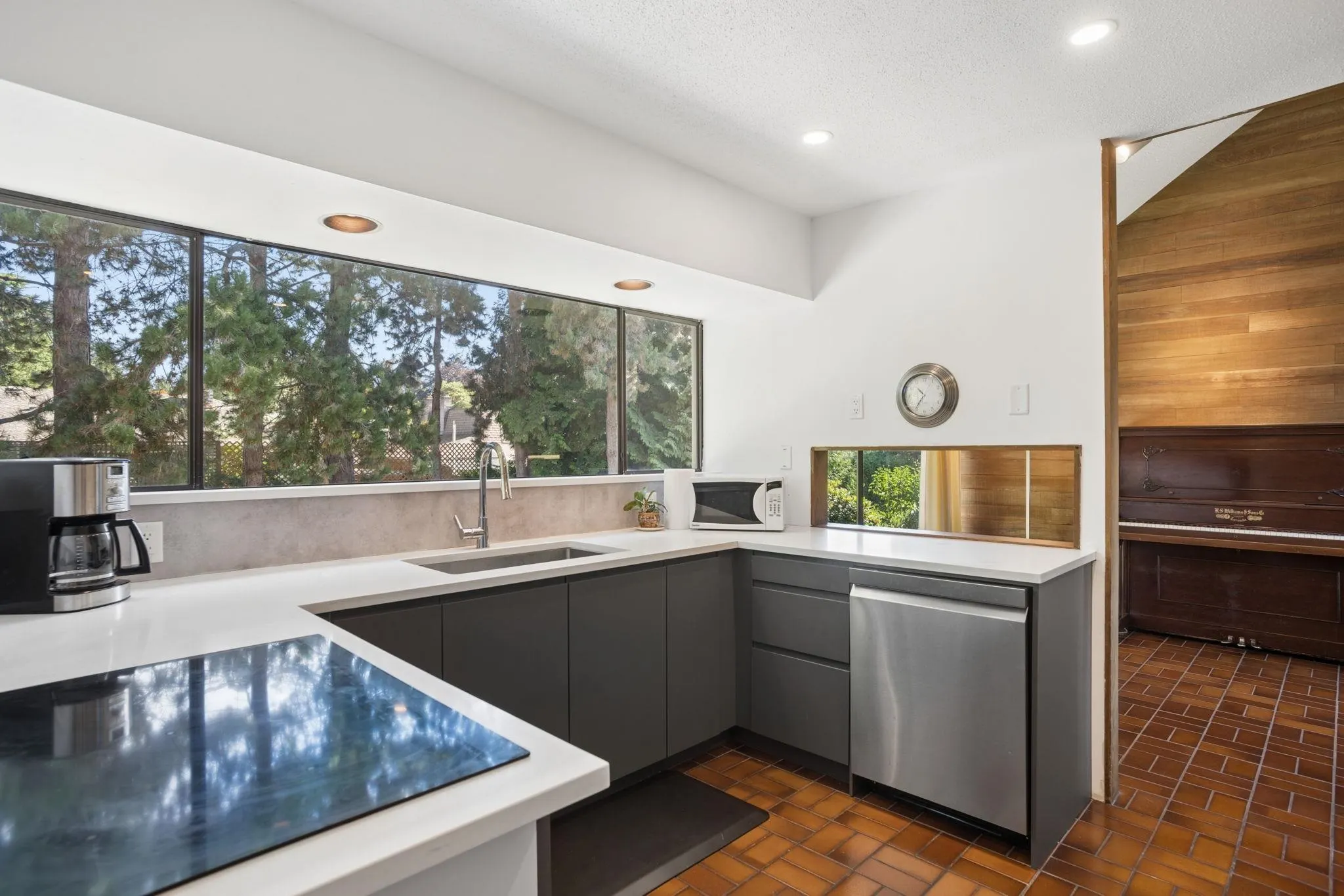 4271 Staulo Crescent