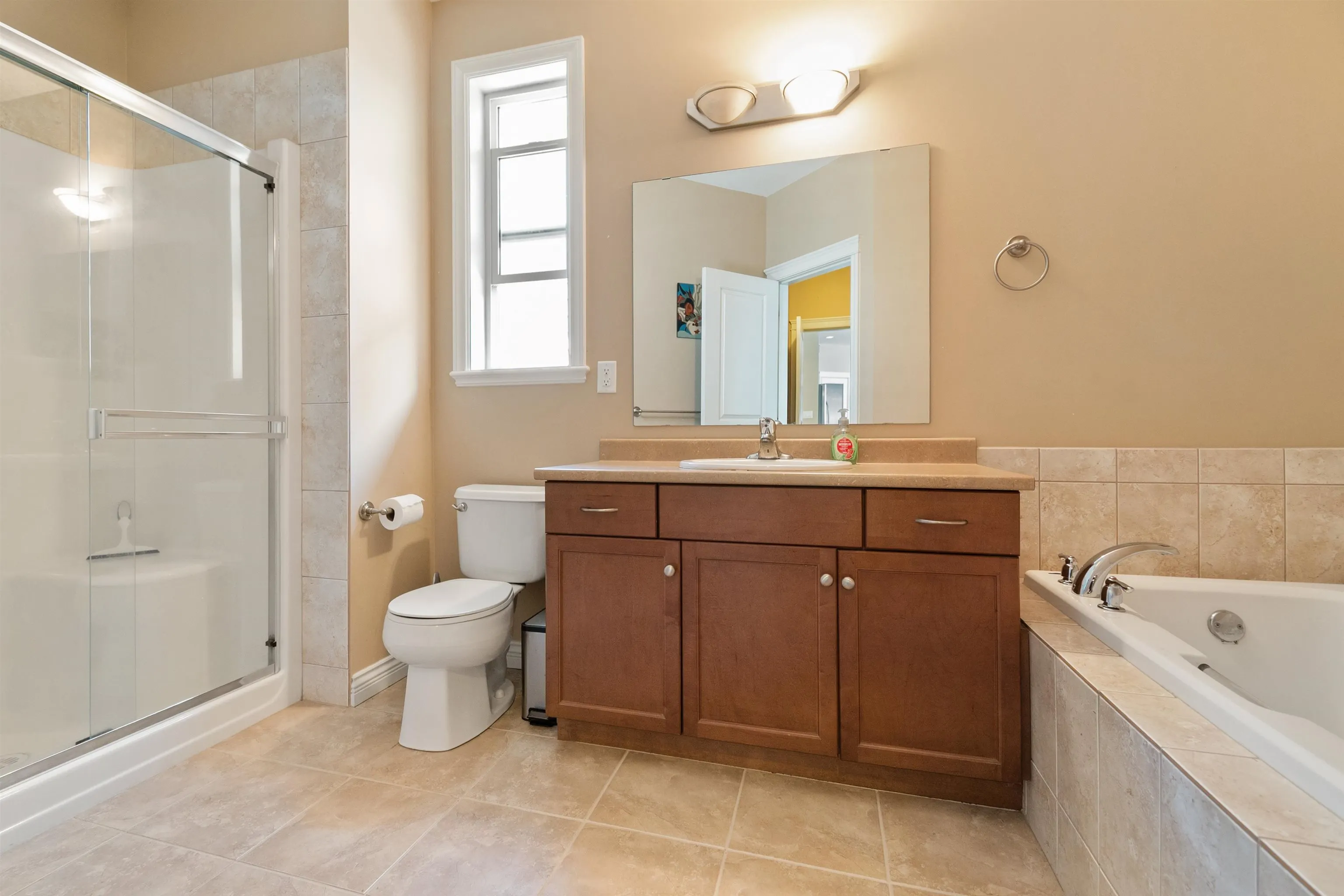 5976 Hunter Creek Crescent