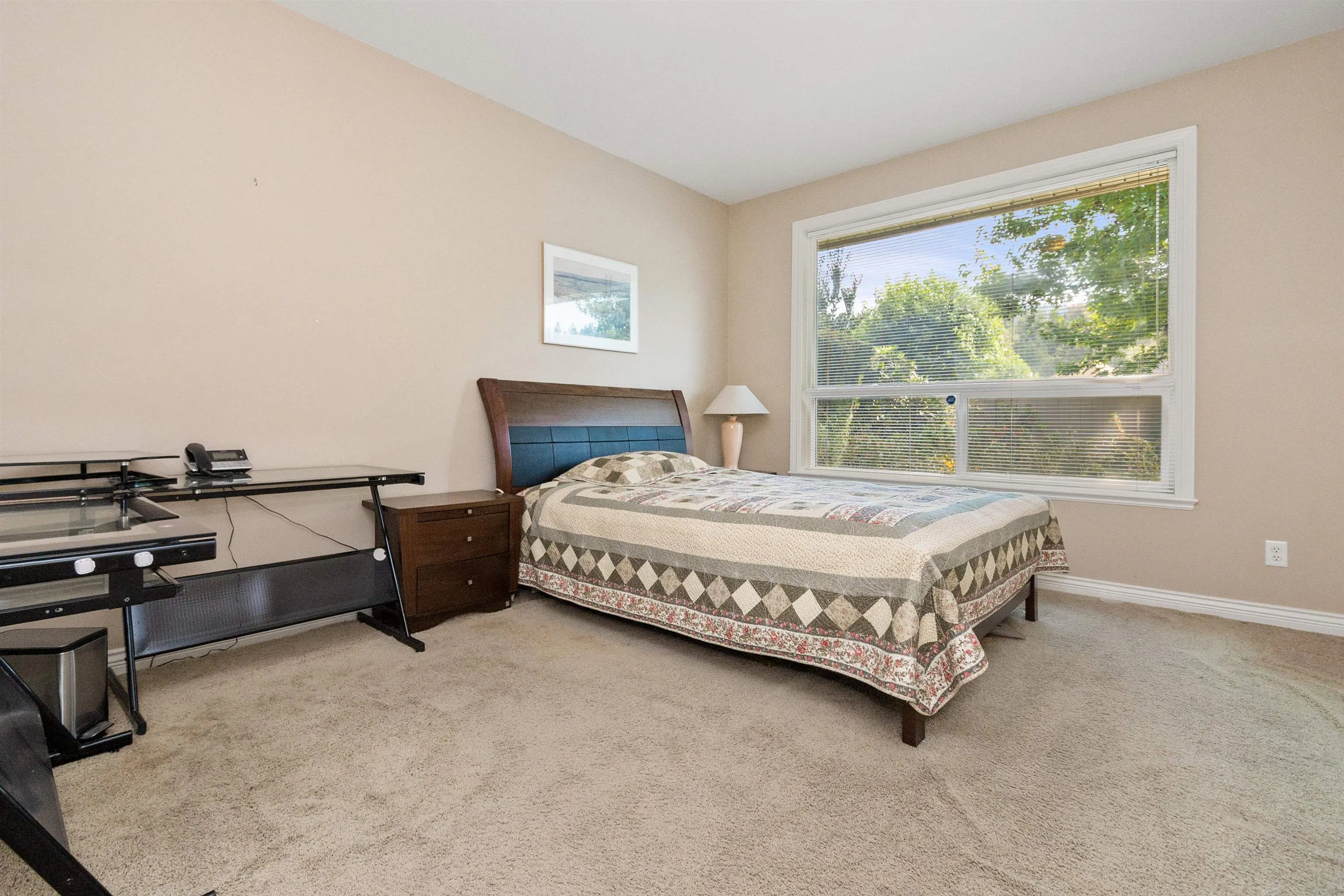 5976 Hunter Creek Crescent