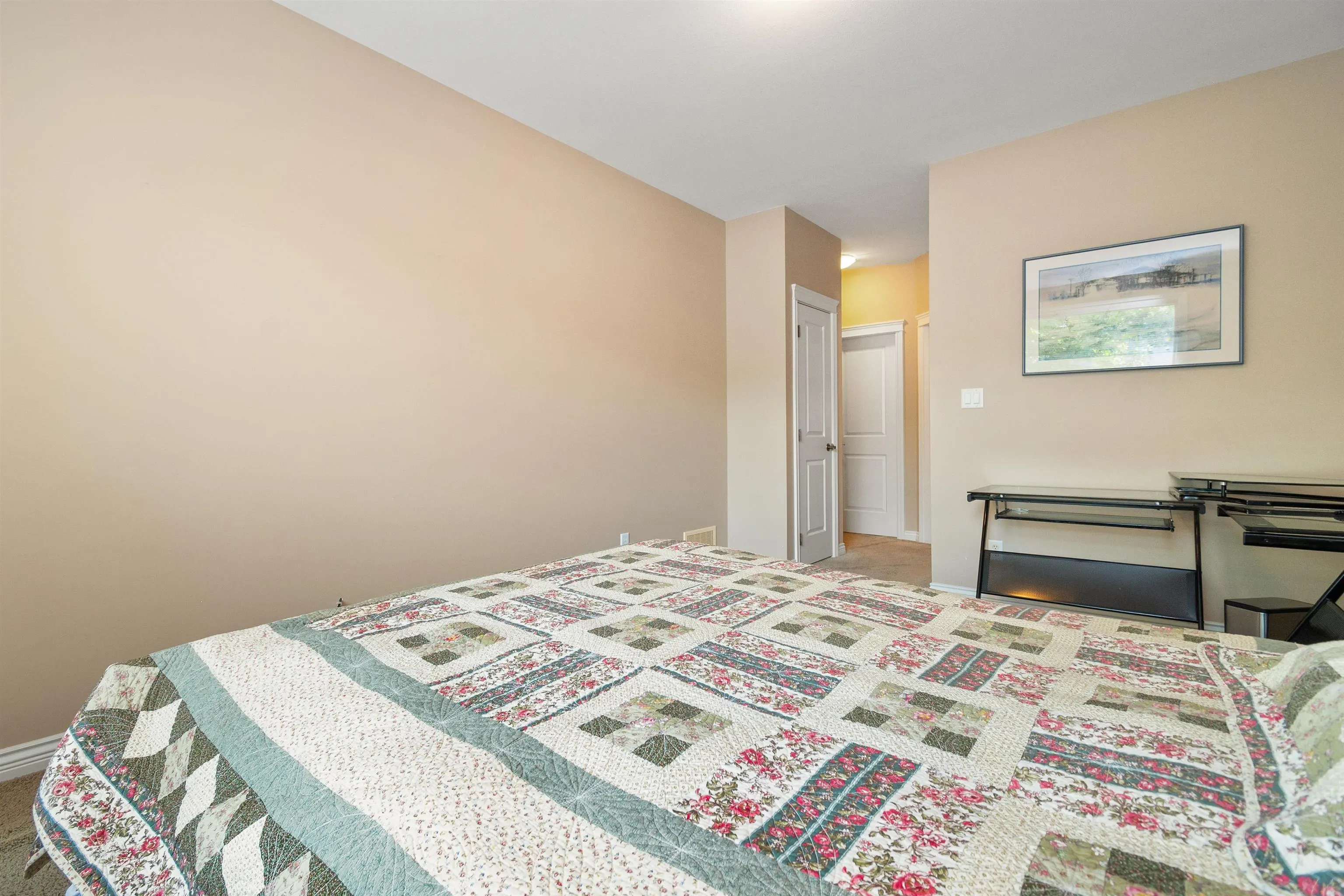 5976 Hunter Creek Crescent