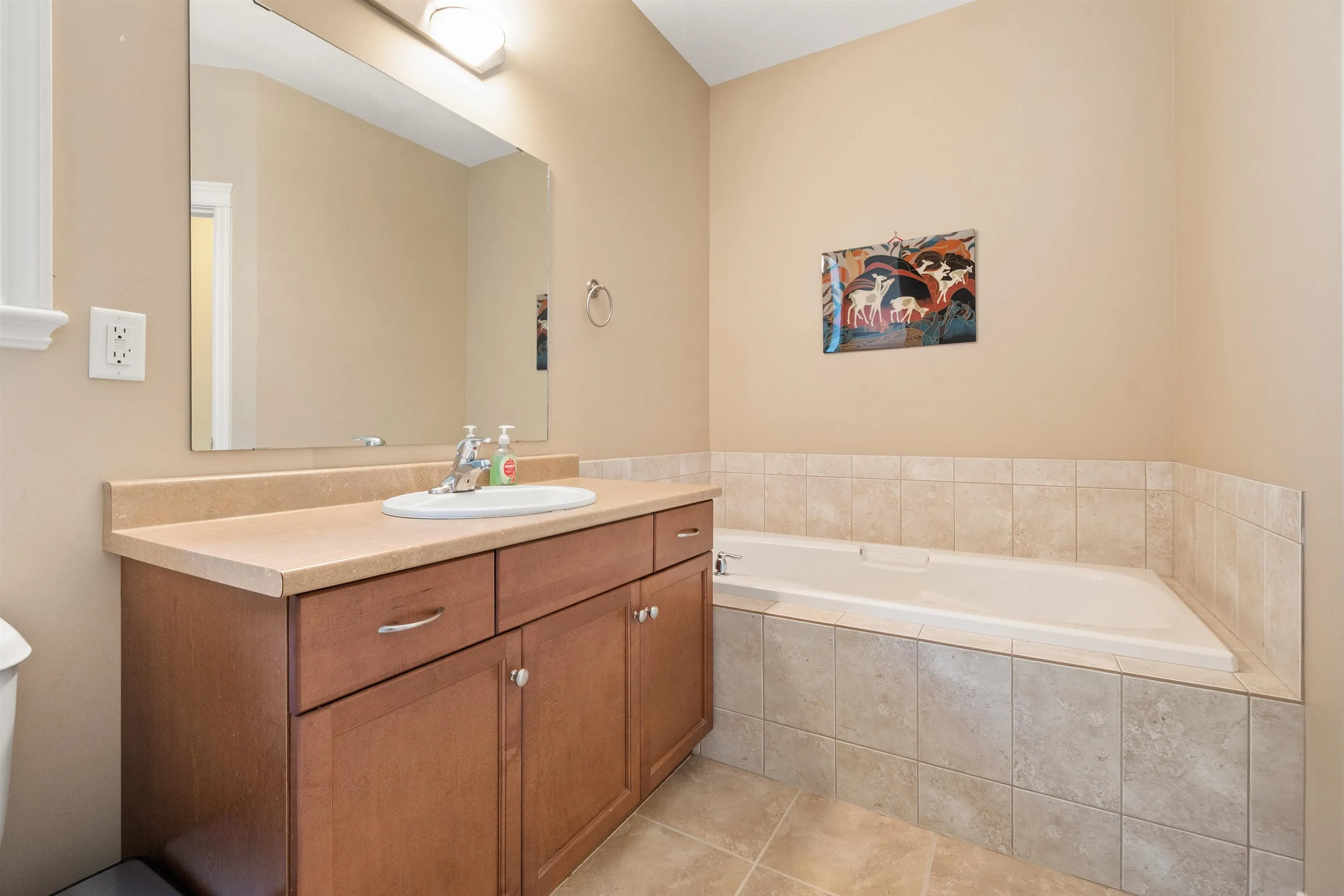 5976 Hunter Creek Crescent