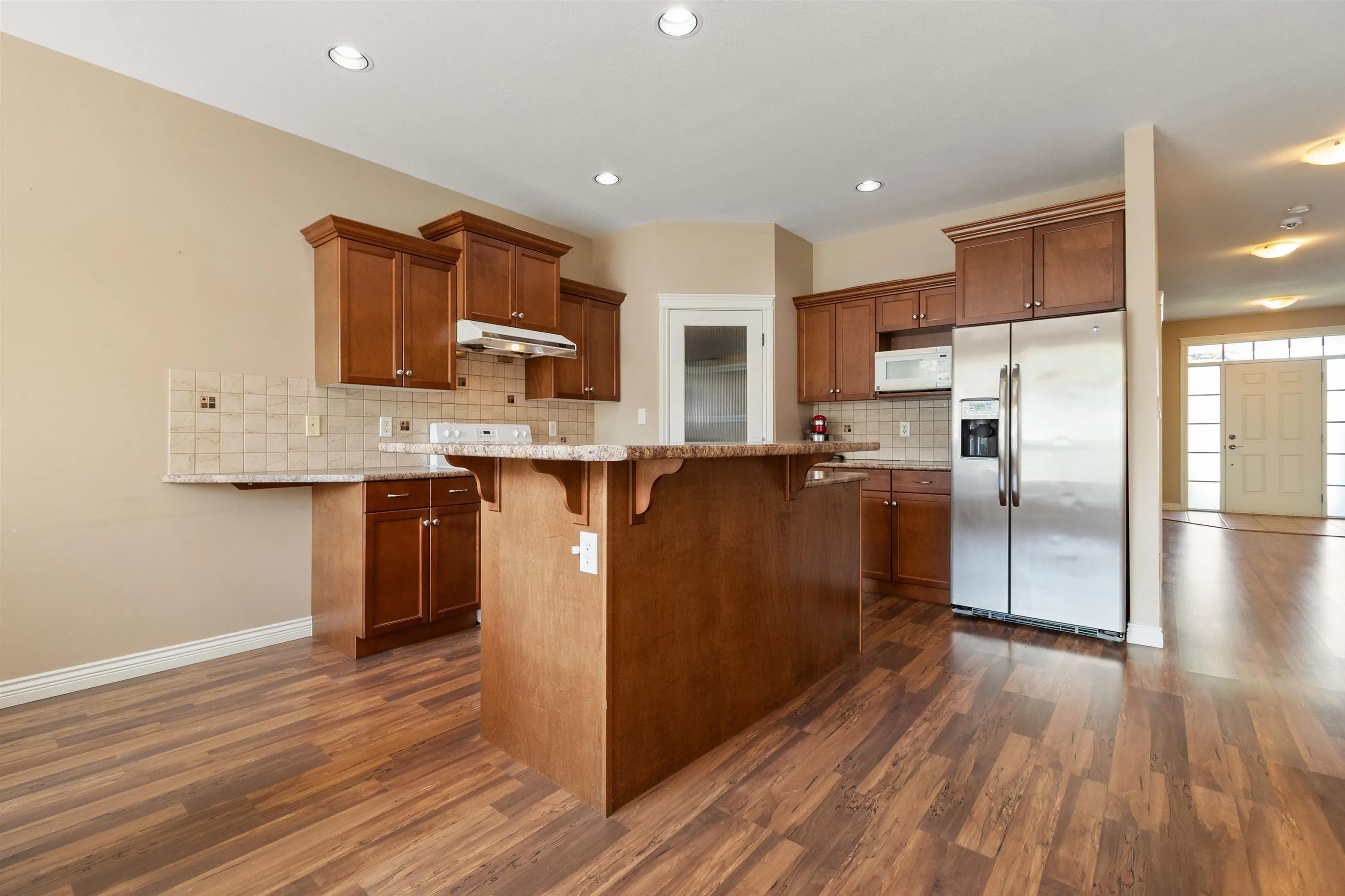 5976 Hunter Creek Crescent