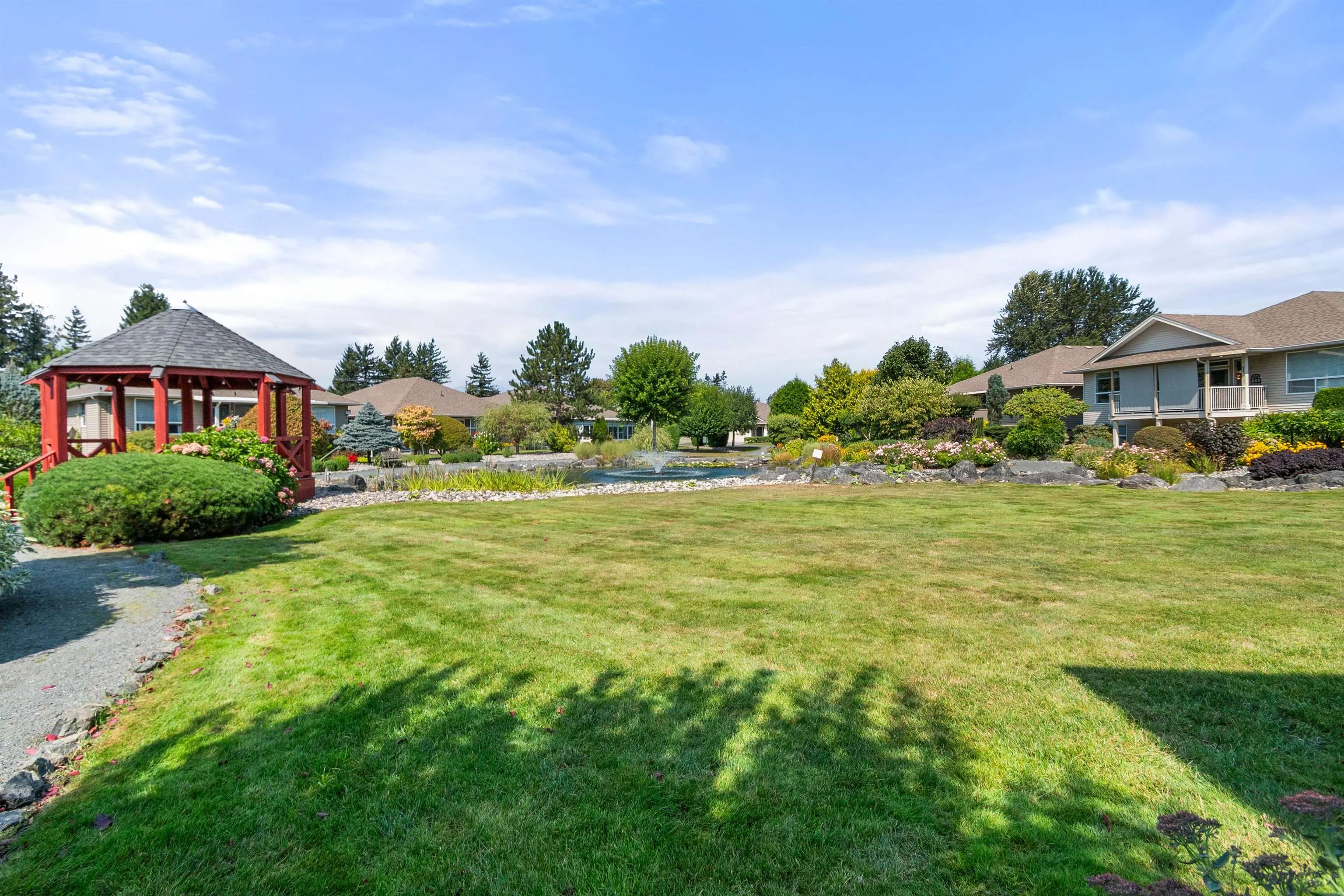 5976 Hunter Creek Crescent