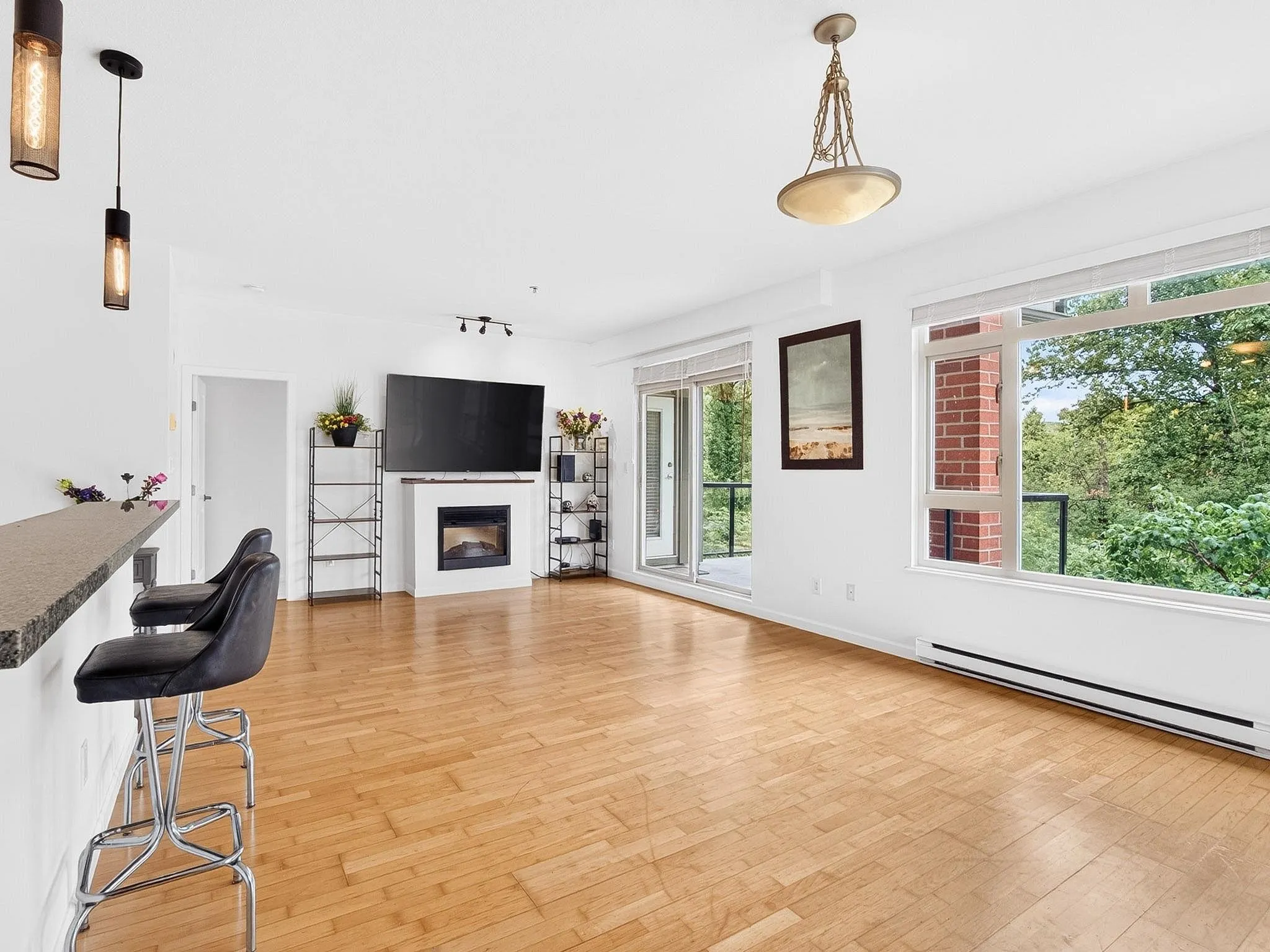 100 Capilano Road #304