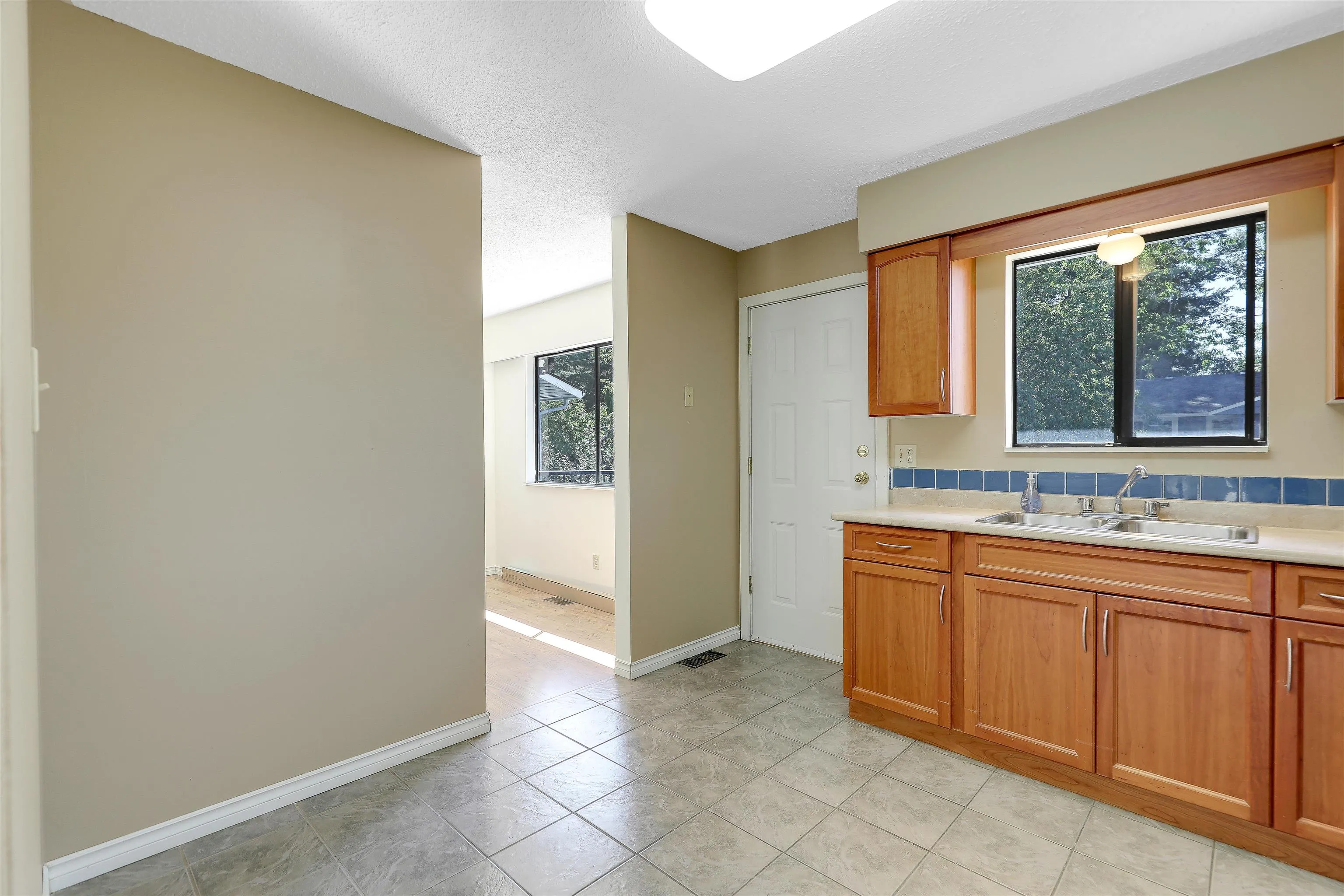 1440 Kamloops Place