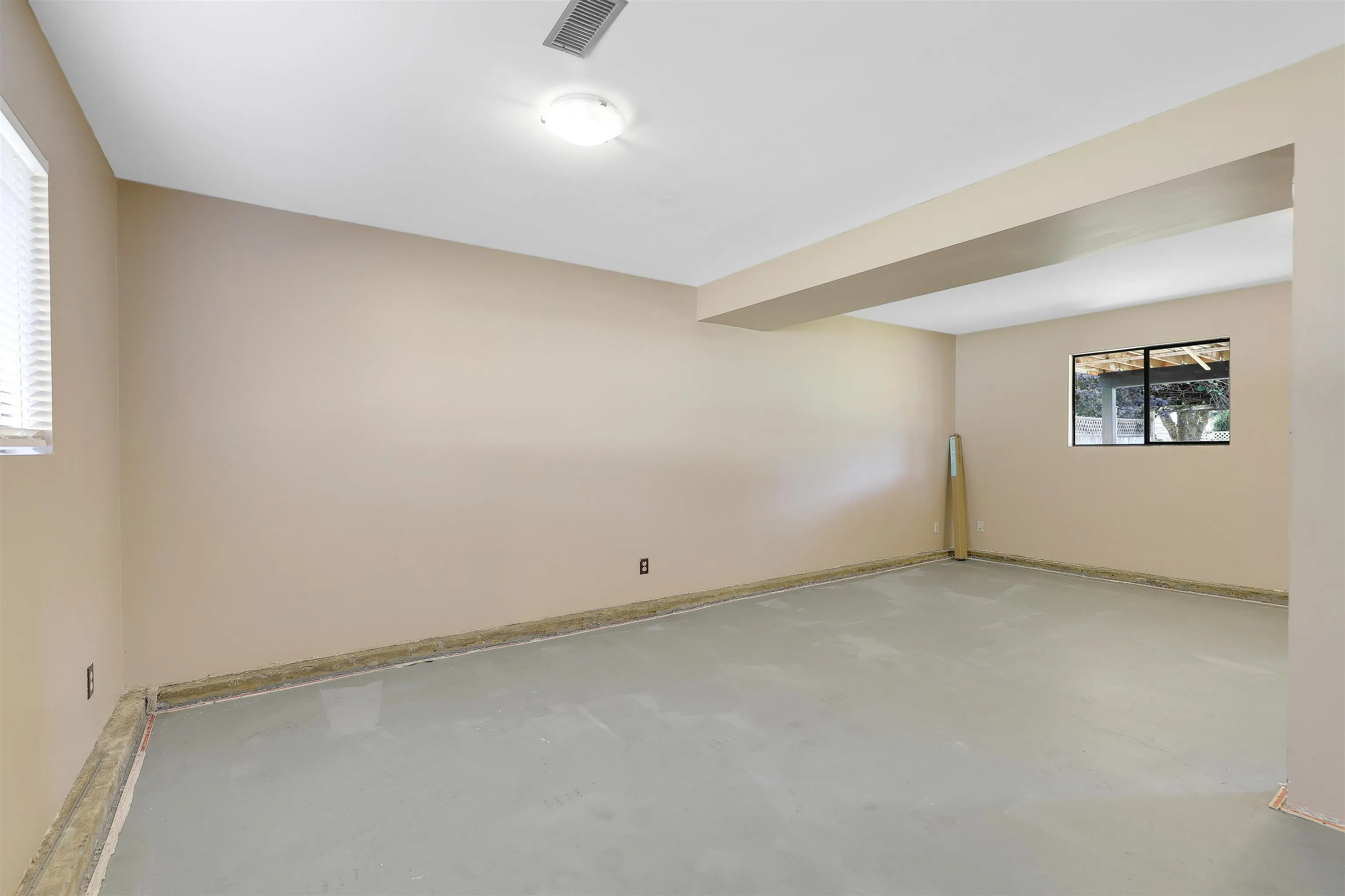 1440 Kamloops Place